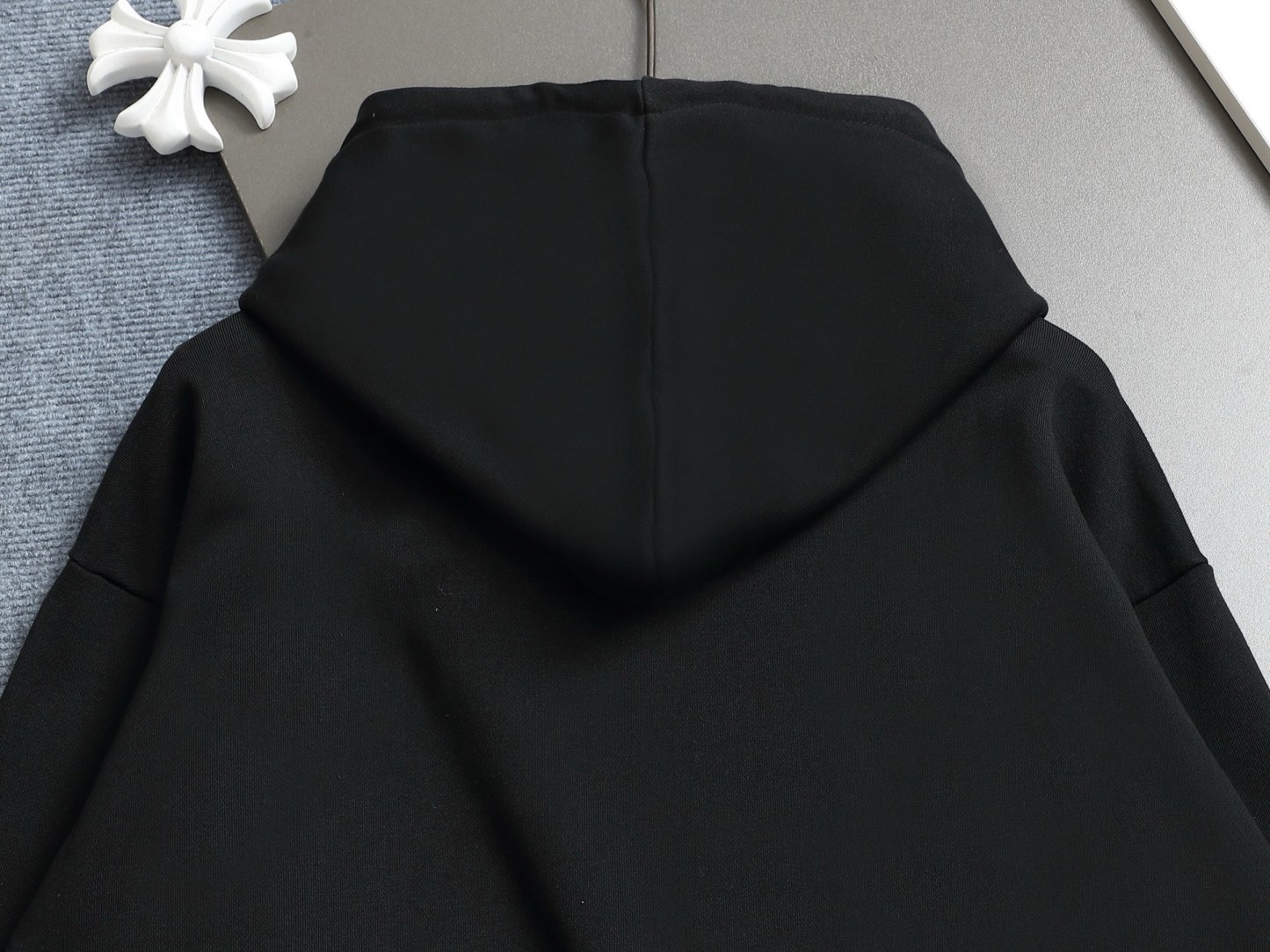 【PRADA】プラダ 刺繍パーカー