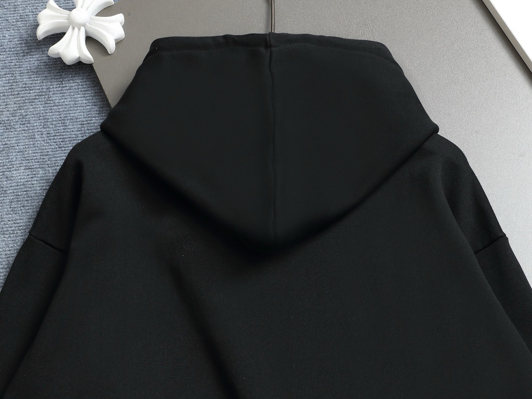 【PRADA】プラダ 刺繍パーカー