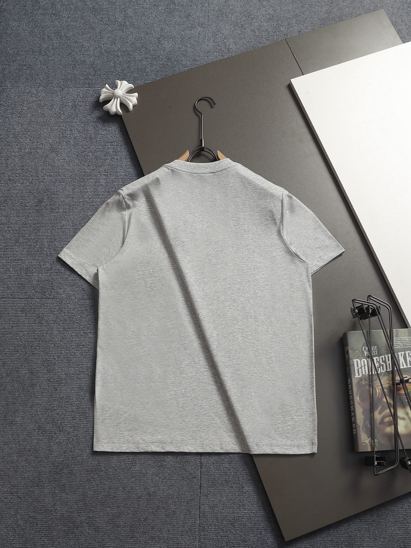 【DIOR】刺繍 半袖 T シャツ