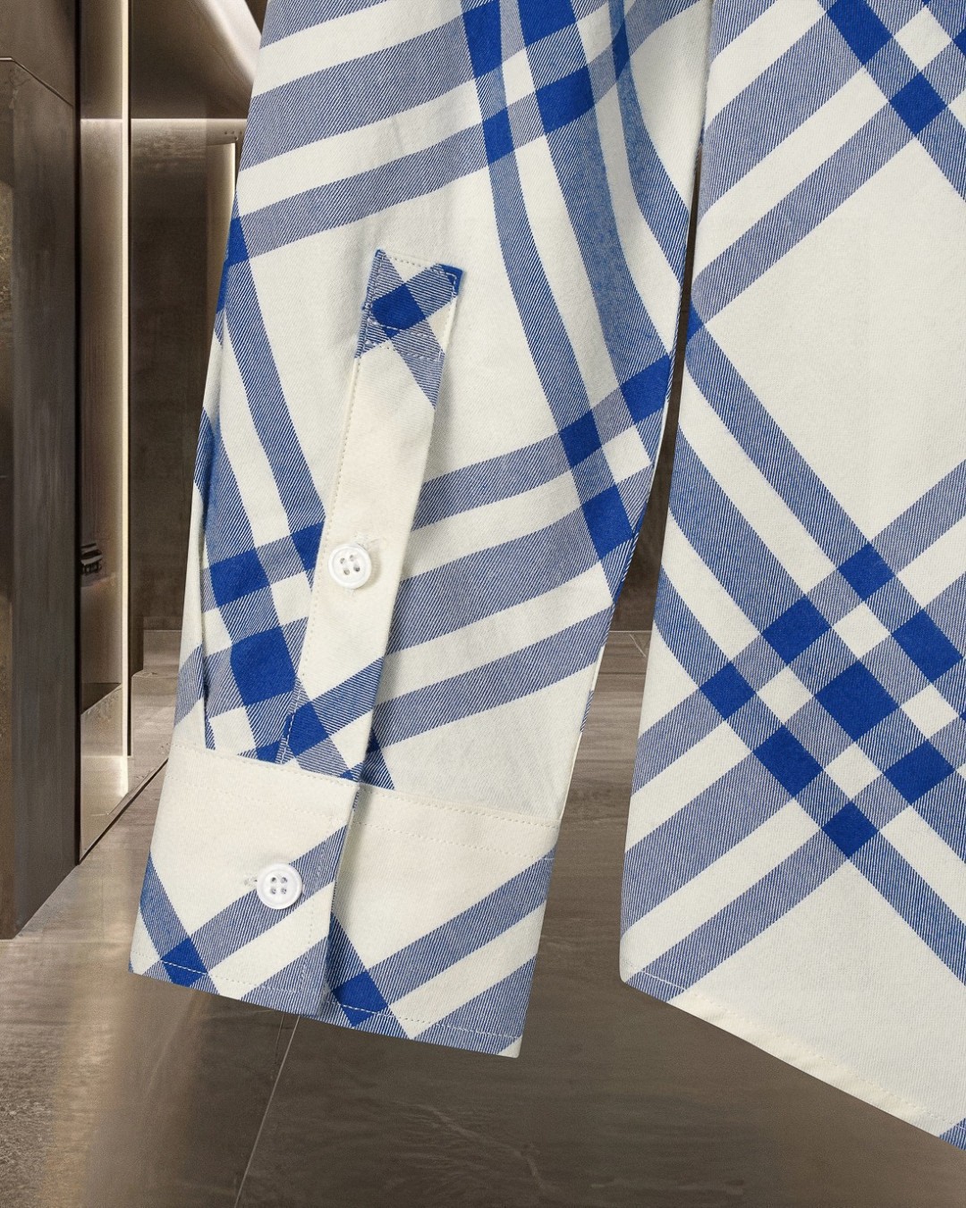 【BURBERRY】長袖シャツ