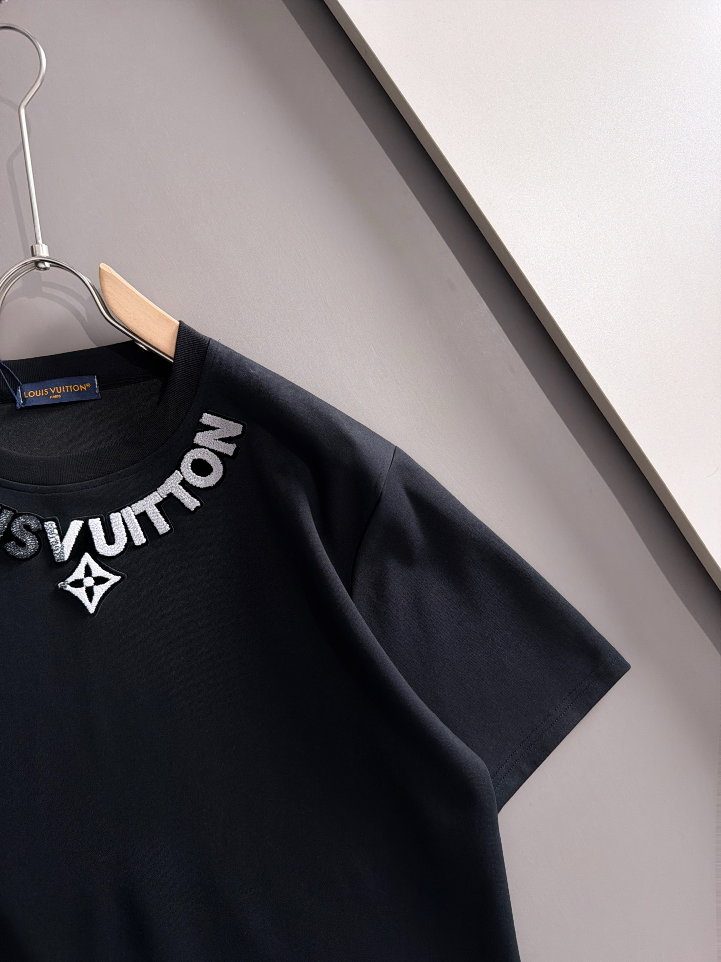 【LOUIS VUITTON】半袖T シャツショートパンツ セットアップ
