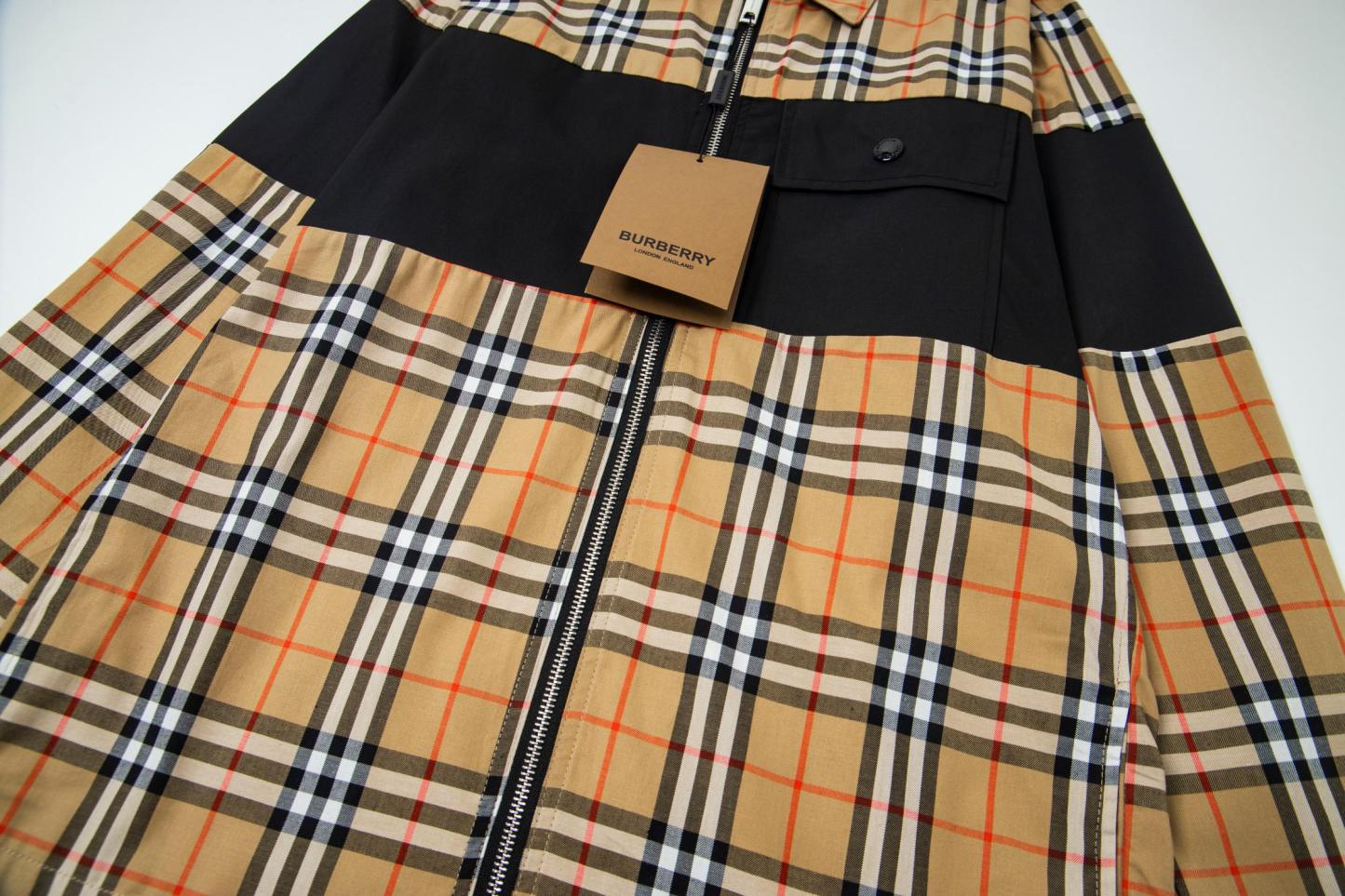 【BURBERRY】長袖シャツ