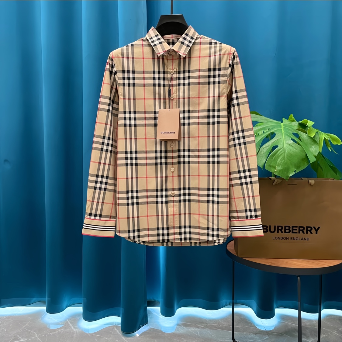 【BURBERRY】長袖シャツ