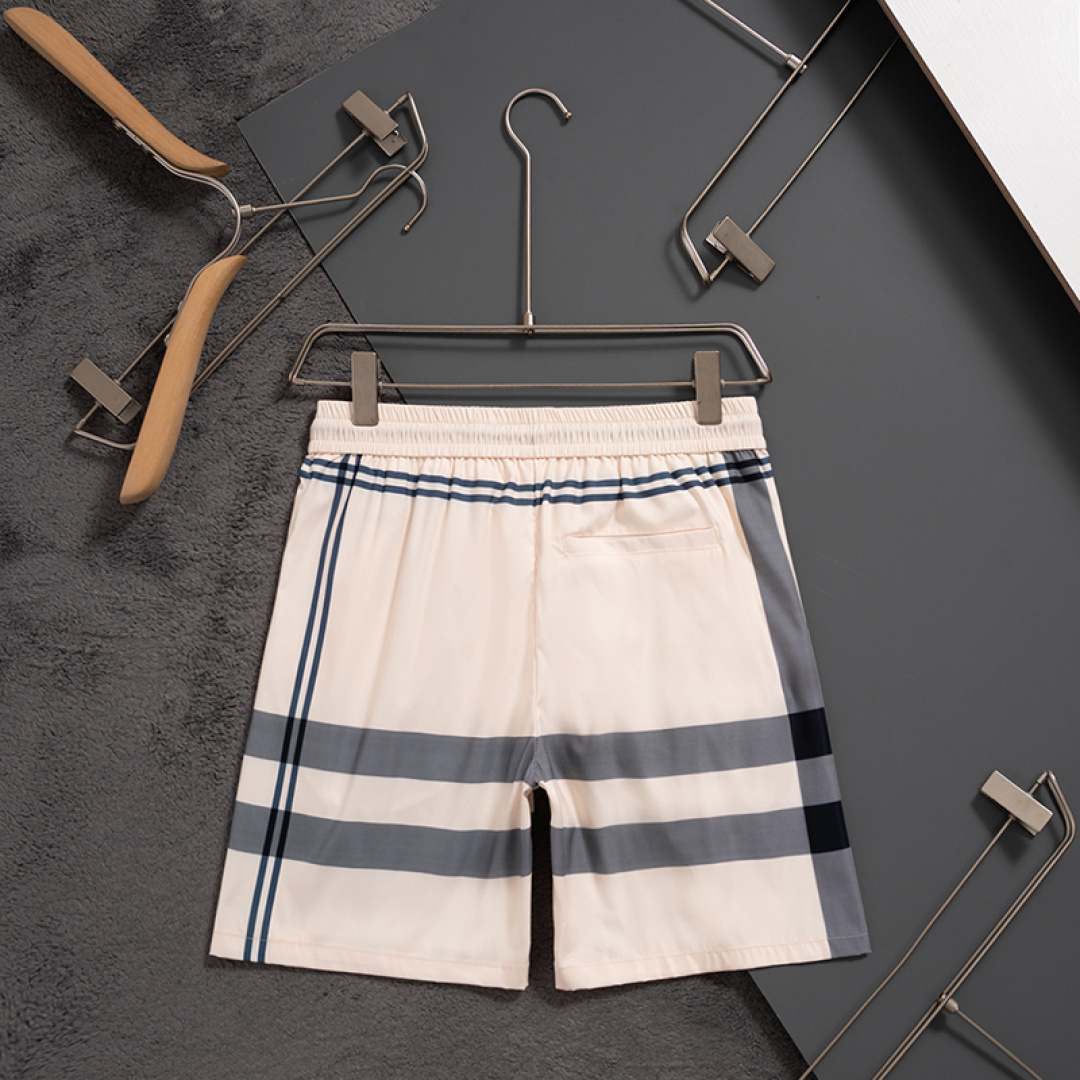 【BURBERRY】ショートパンツ