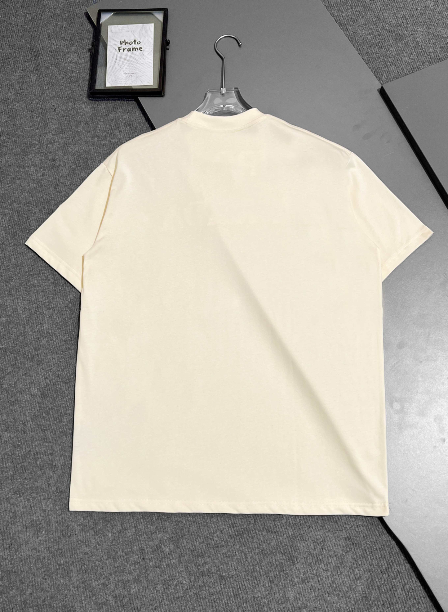 【PRADA】半袖 T シャツ