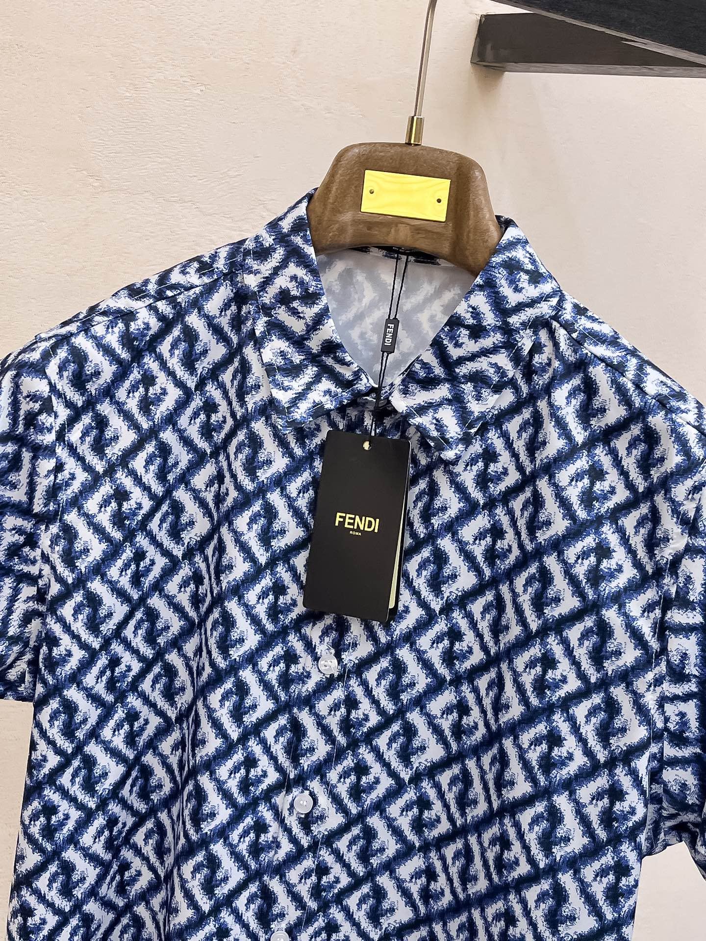 【FENDI】半袖シャツショートパンツ セットアップ