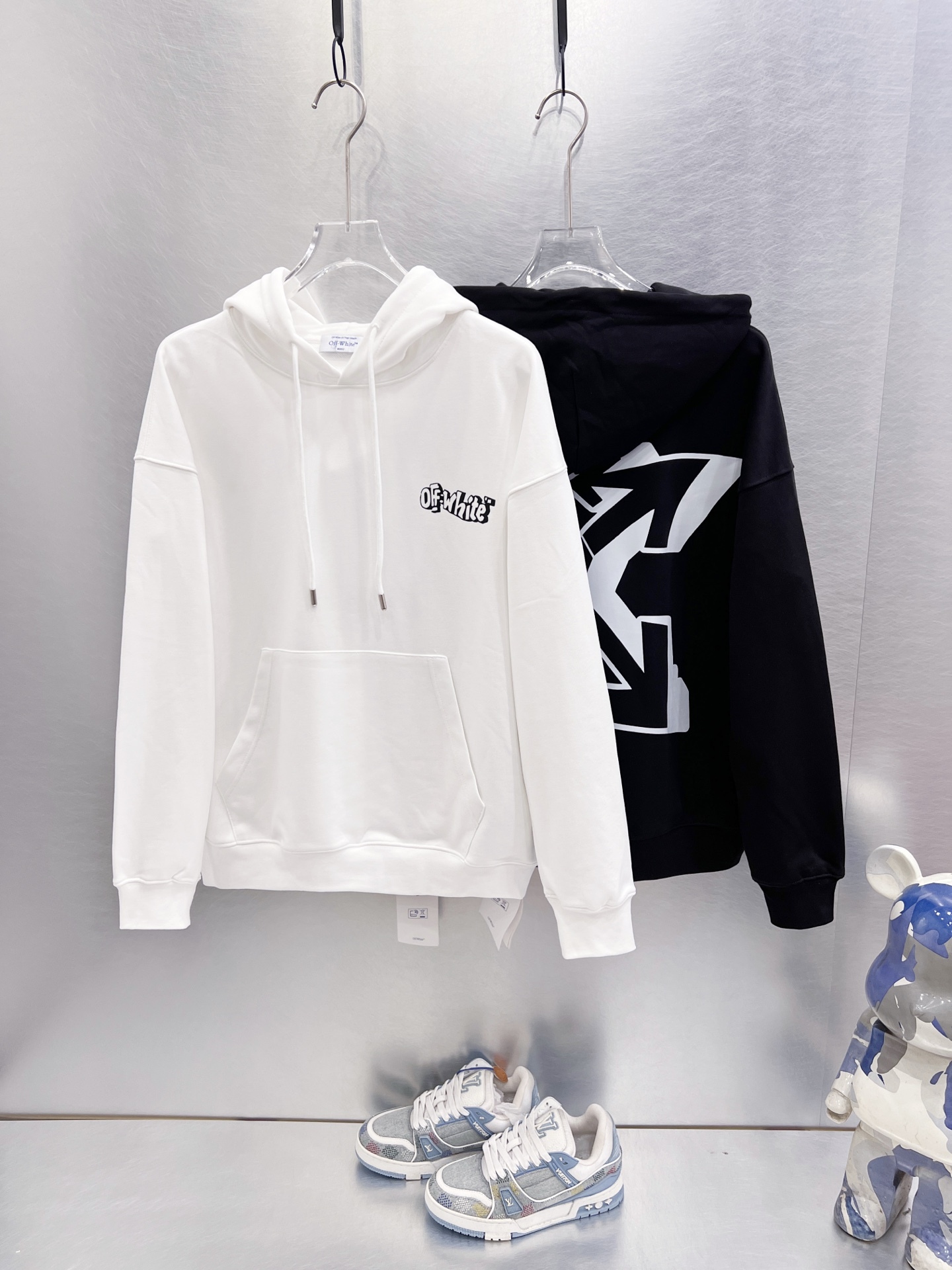 【OFF WHITE】 パーカー