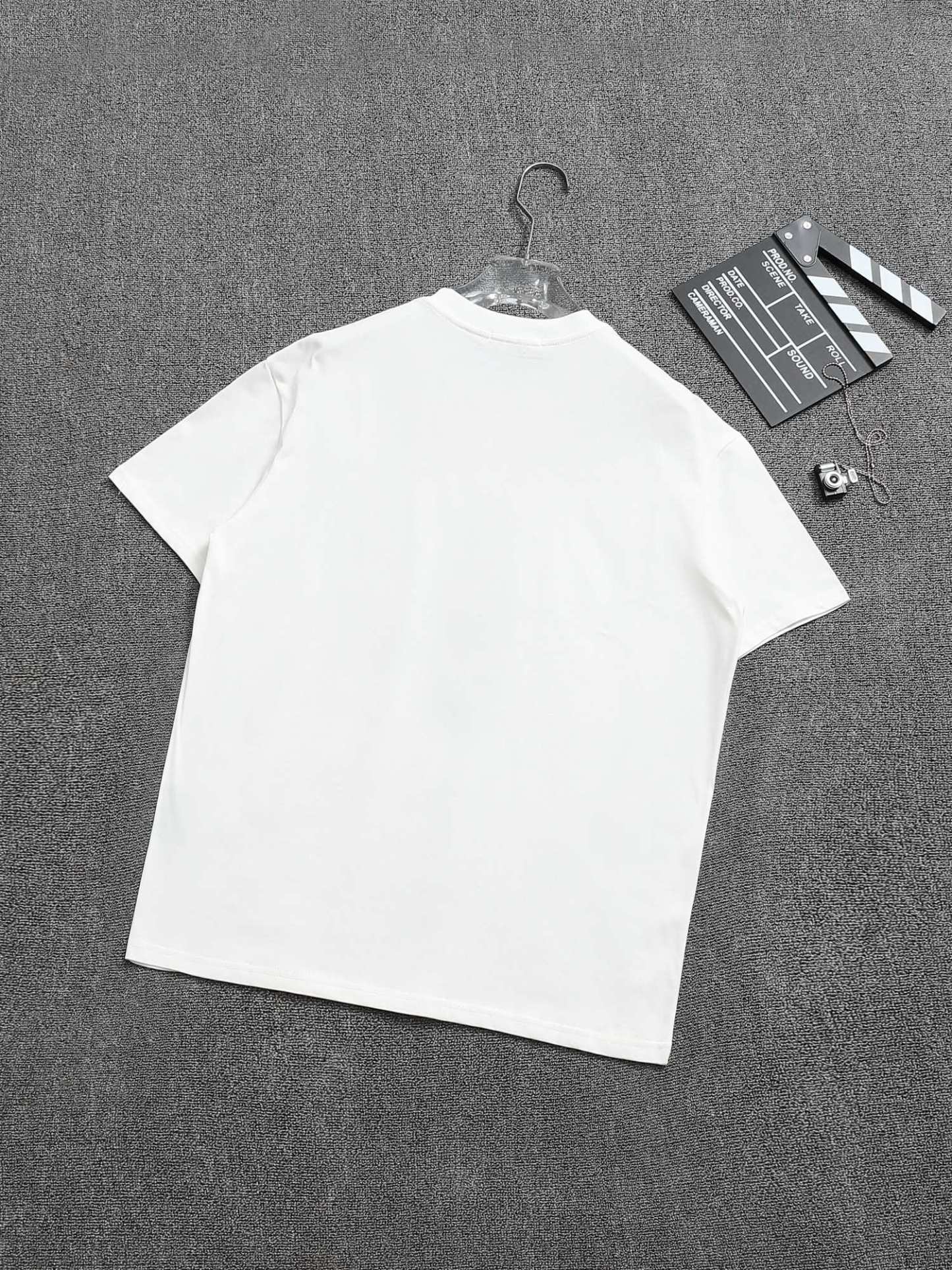 【PRADA】半袖 T シャツ