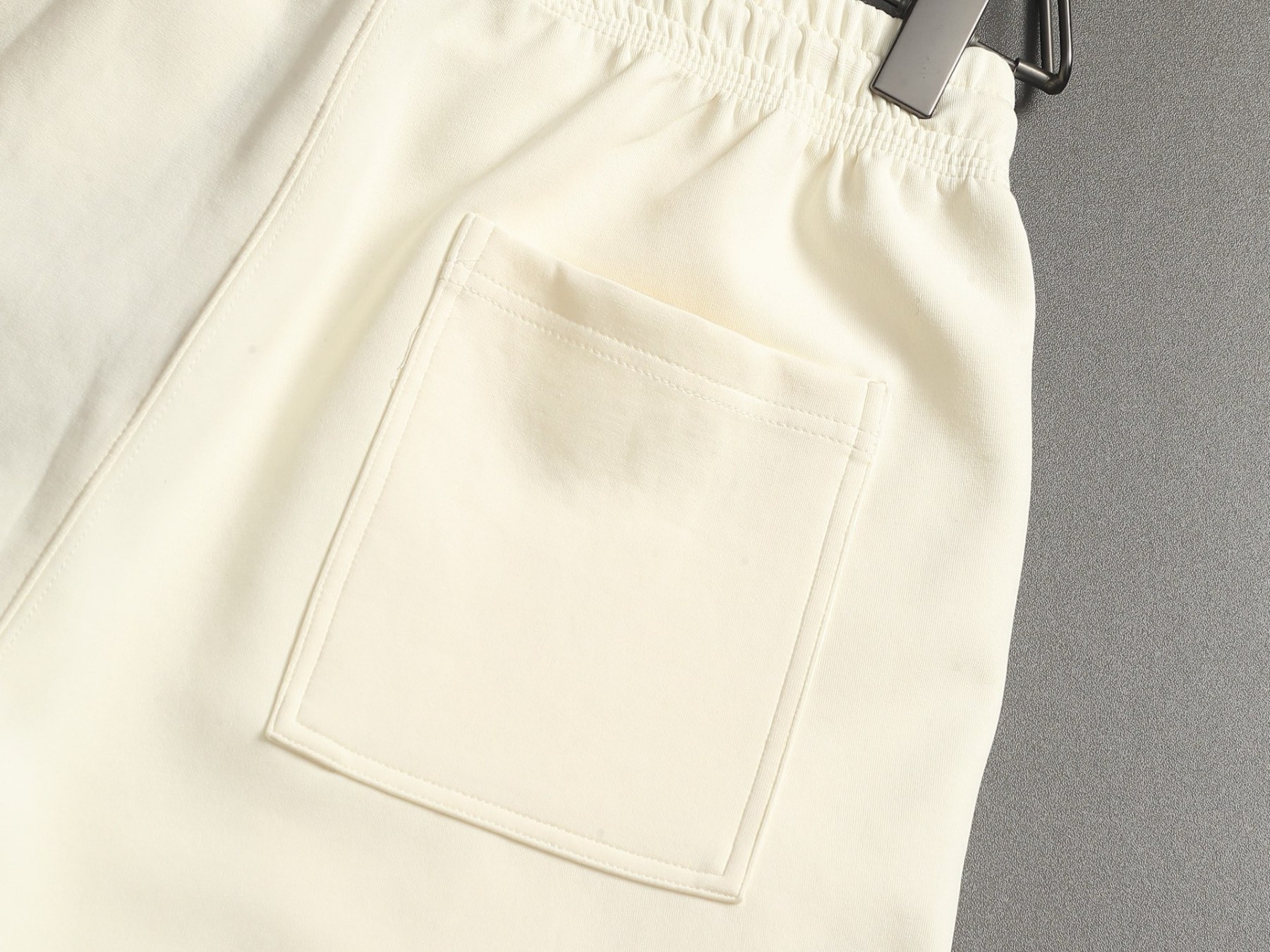 【BURBERRY】ショートパンツ