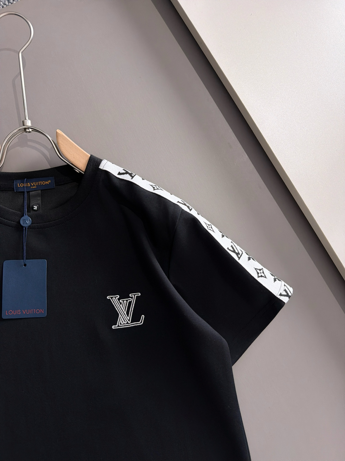 【LOUIS VUITTON】半袖T シャツショートパンツ セットアップ