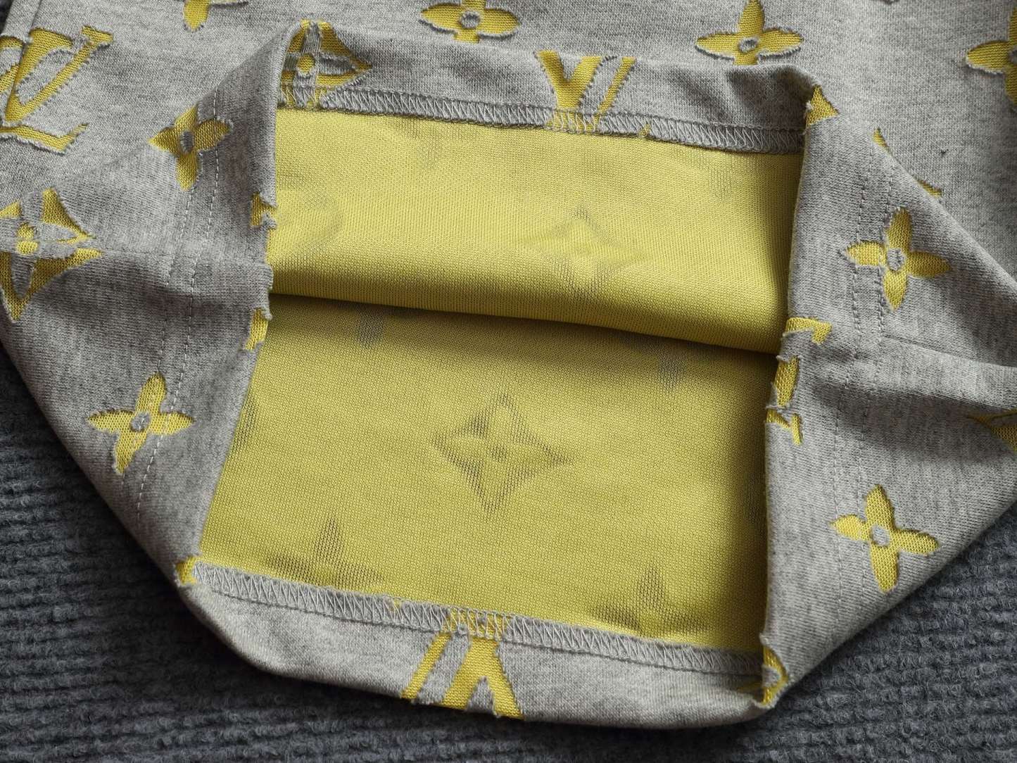 【LOUIS VUITTON】ショートパンツ