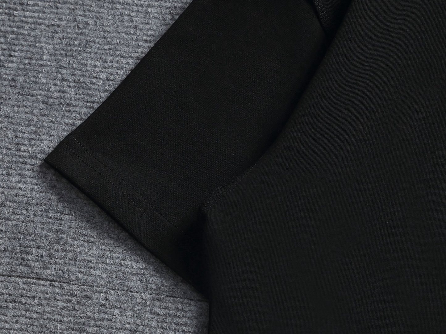 【LOUIS VUITTON】半袖 T シャツ