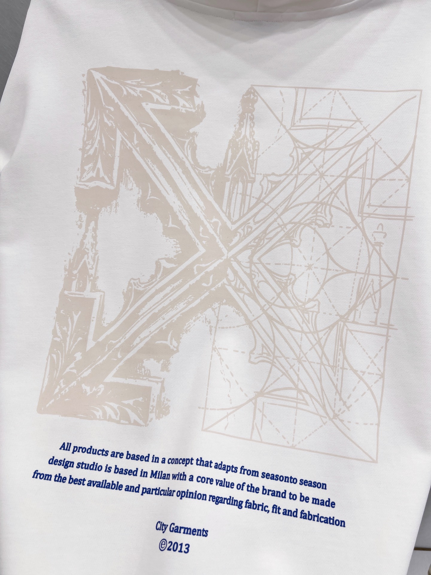【OFF WHITE】 パーカー