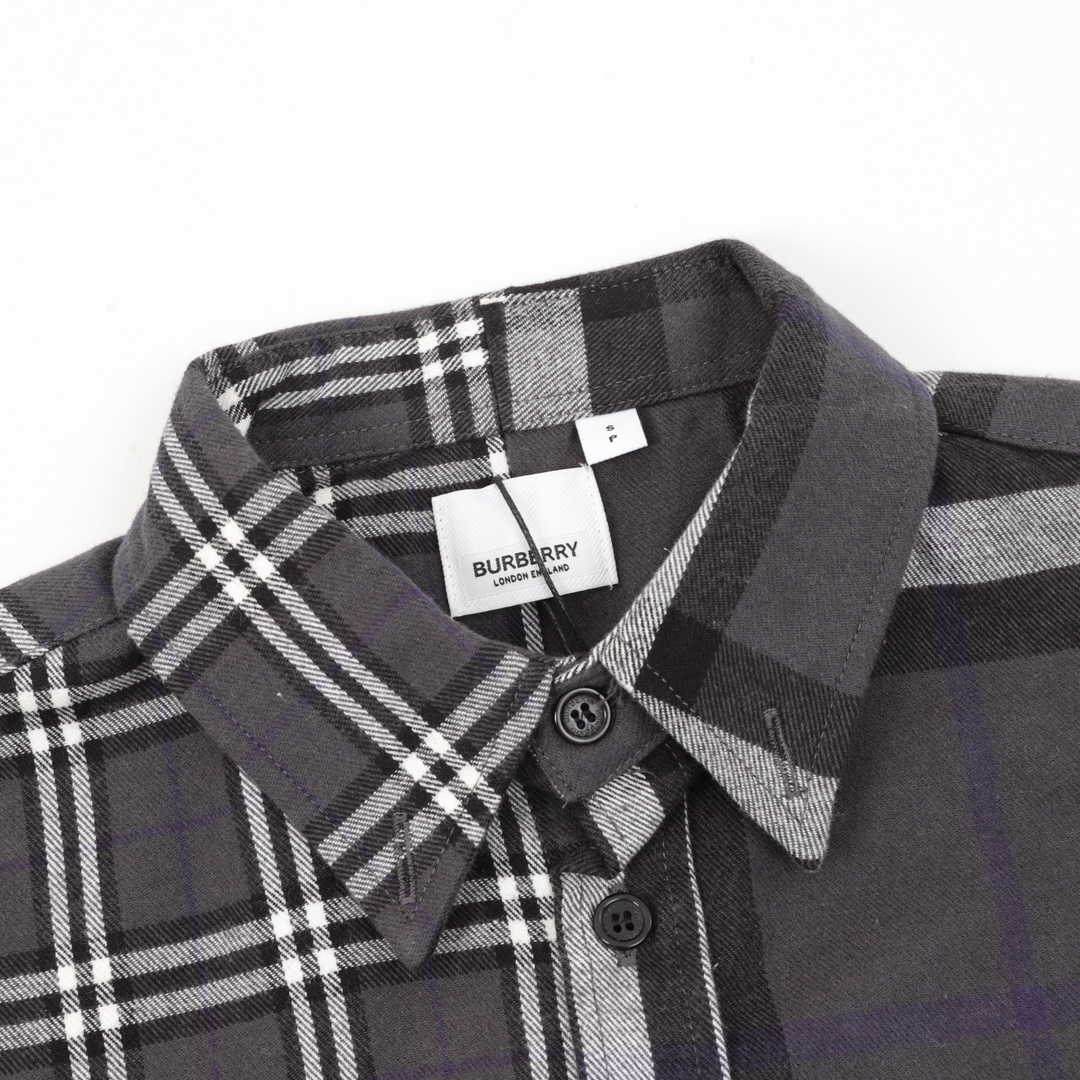 【BURBERRY 公式旗艦店】バーバリー シャツ ご好評に付き再入荷 241119