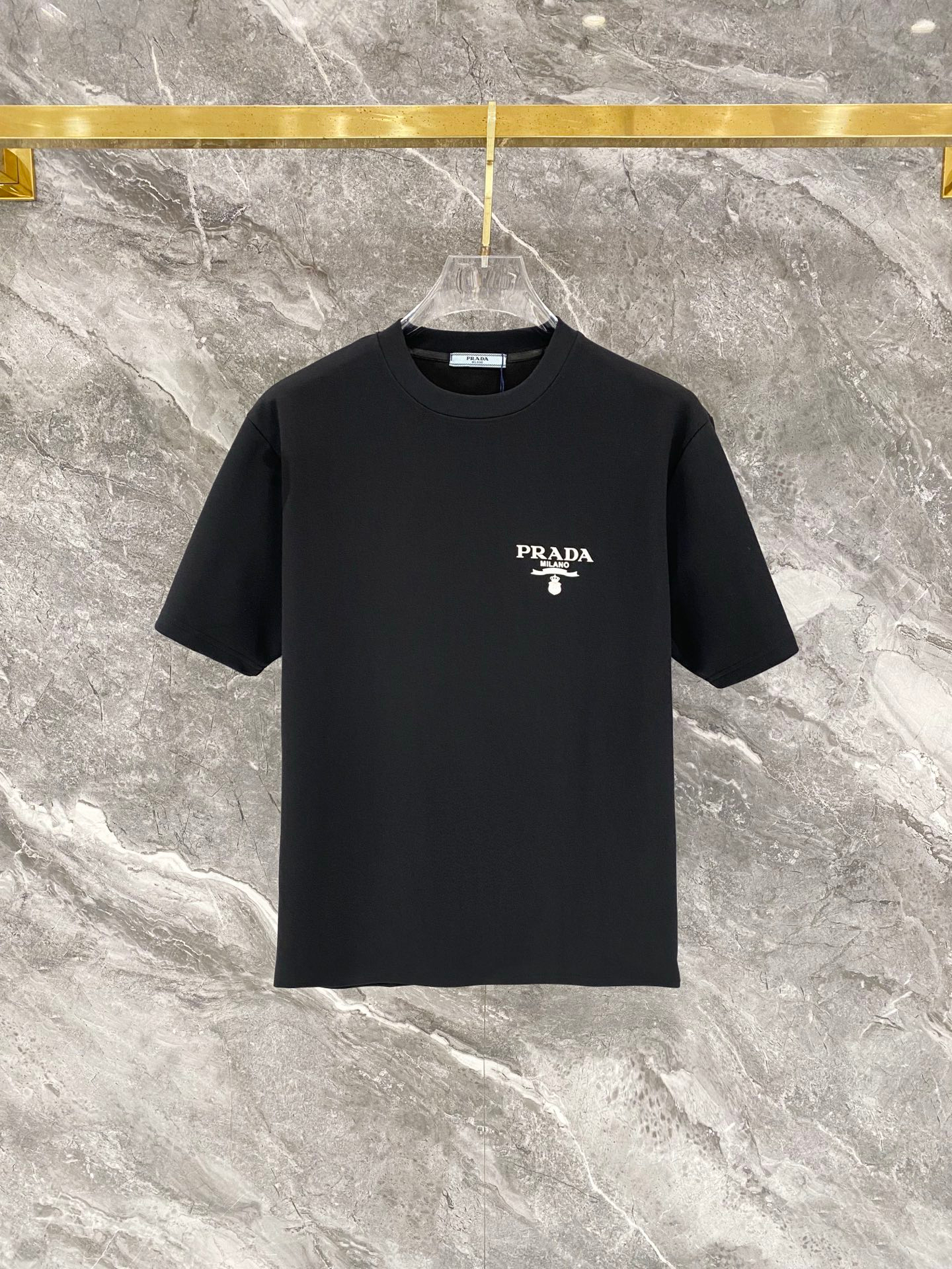 【PRADA】半袖T シャツショートパンツ セットアップ