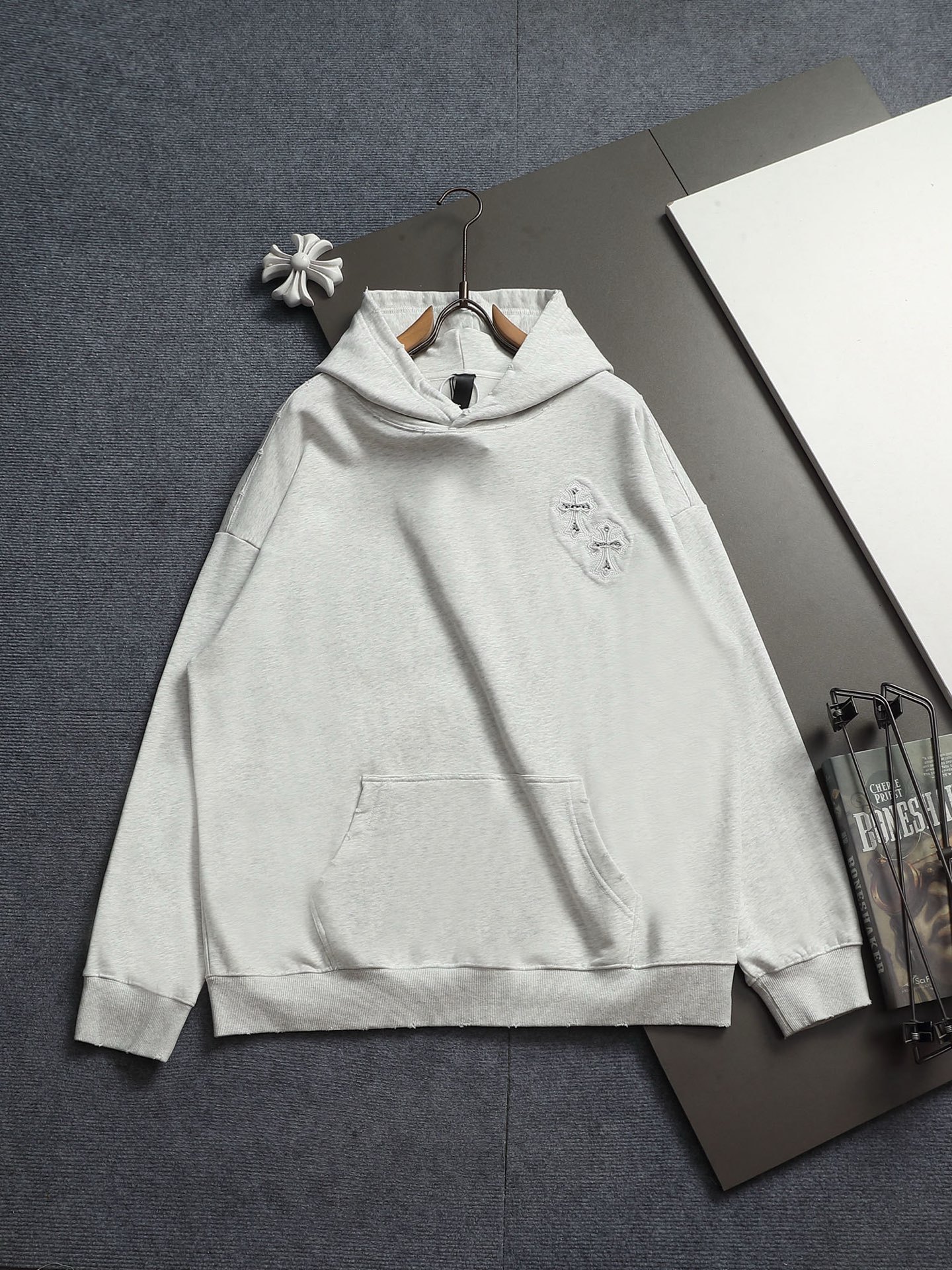 【CHROME HEARTS】クロムハーツ パーカー