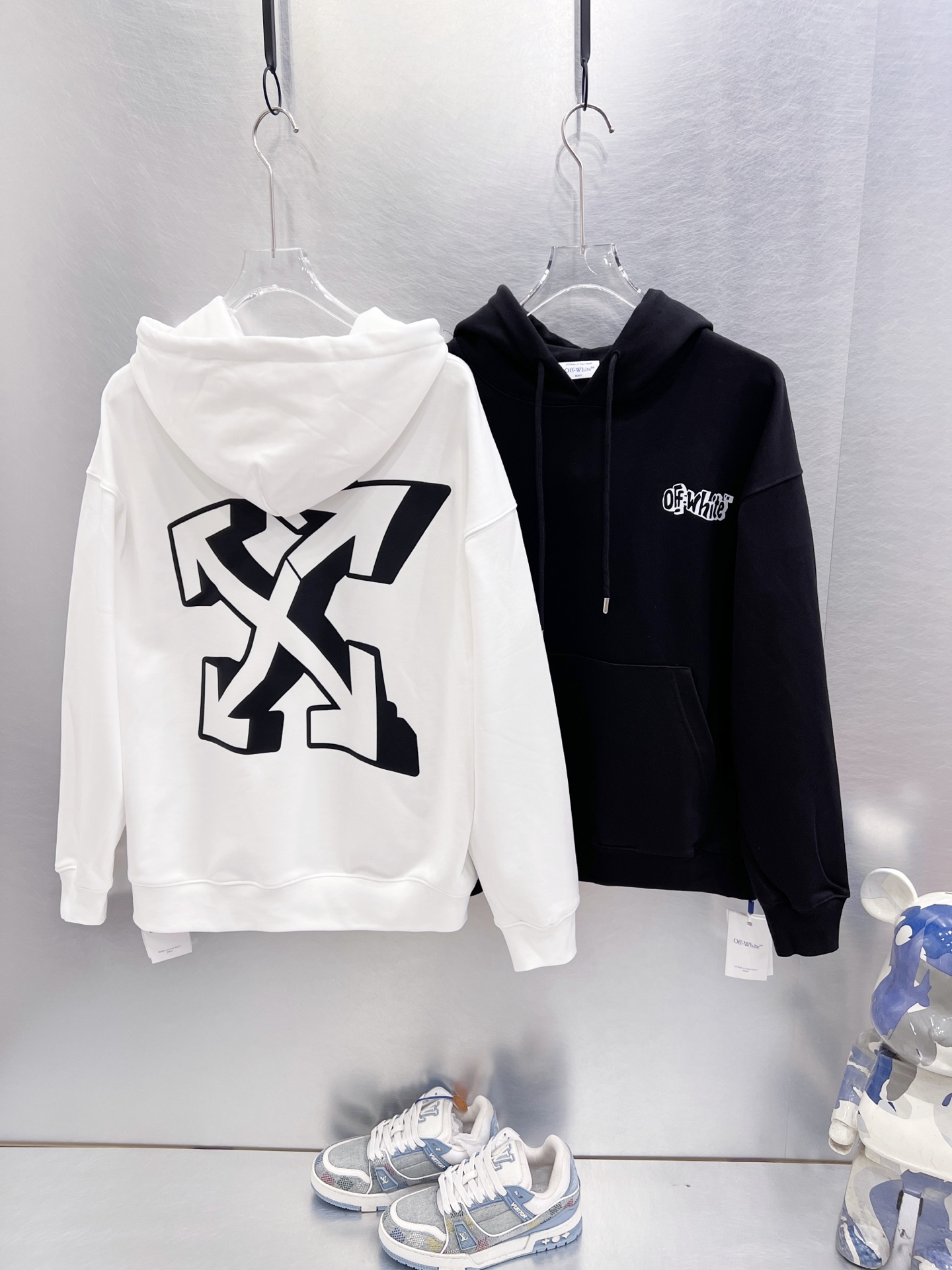 【OFF WHITE】 パーカー
