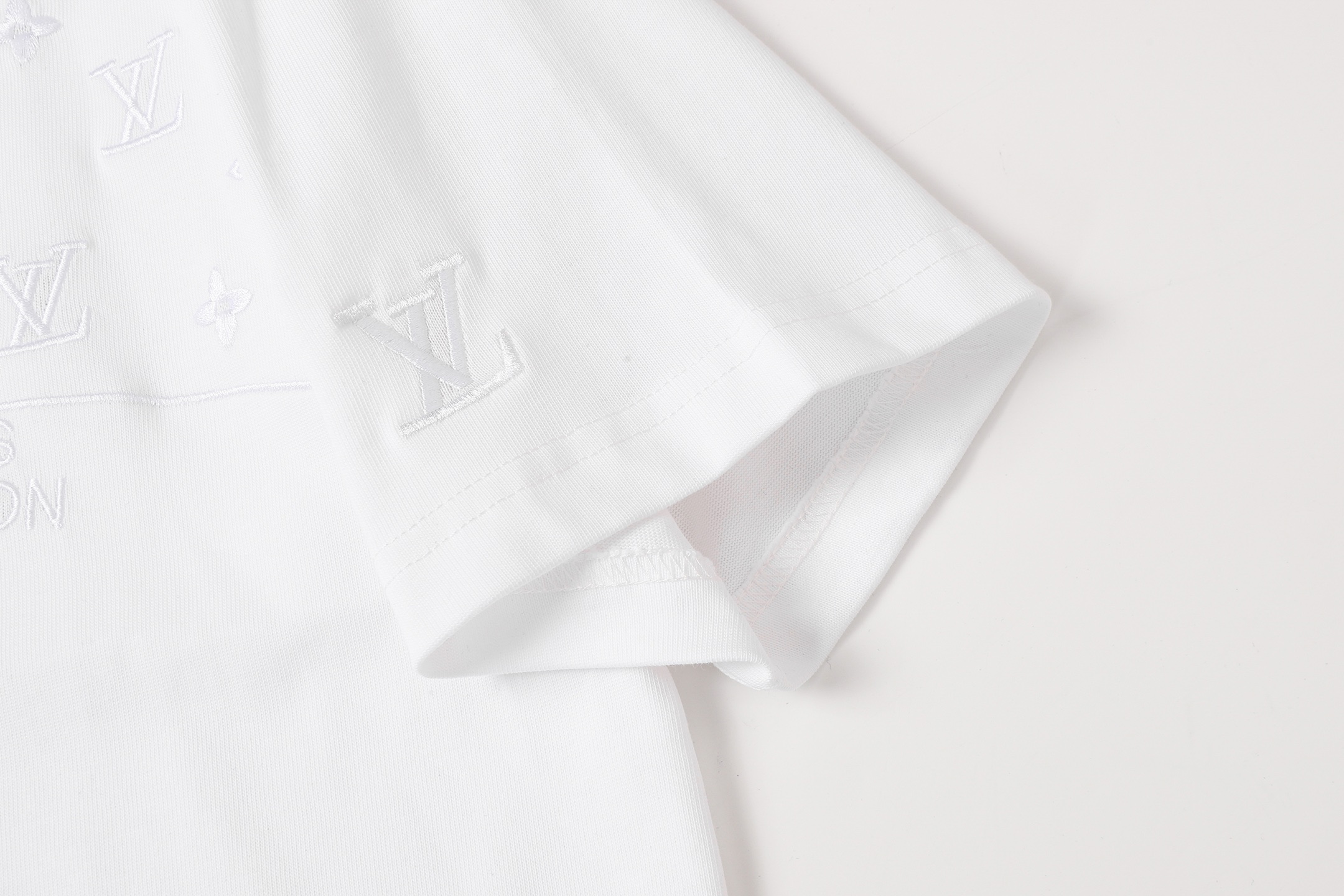 【LOUIS VUITTON】半袖 T シャツ