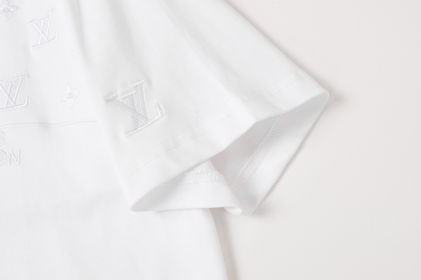 【LOUIS VUITTON】半袖 T シャツ