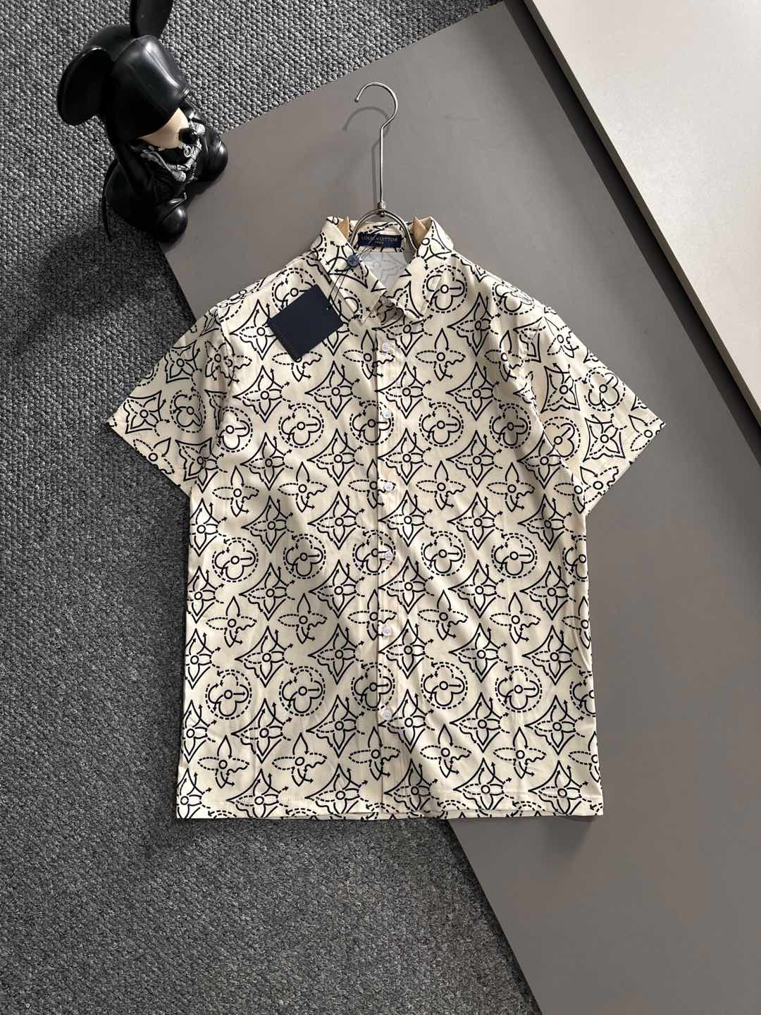 【LOUIS VUITTON】半袖シャツショートパンツ セットアップ