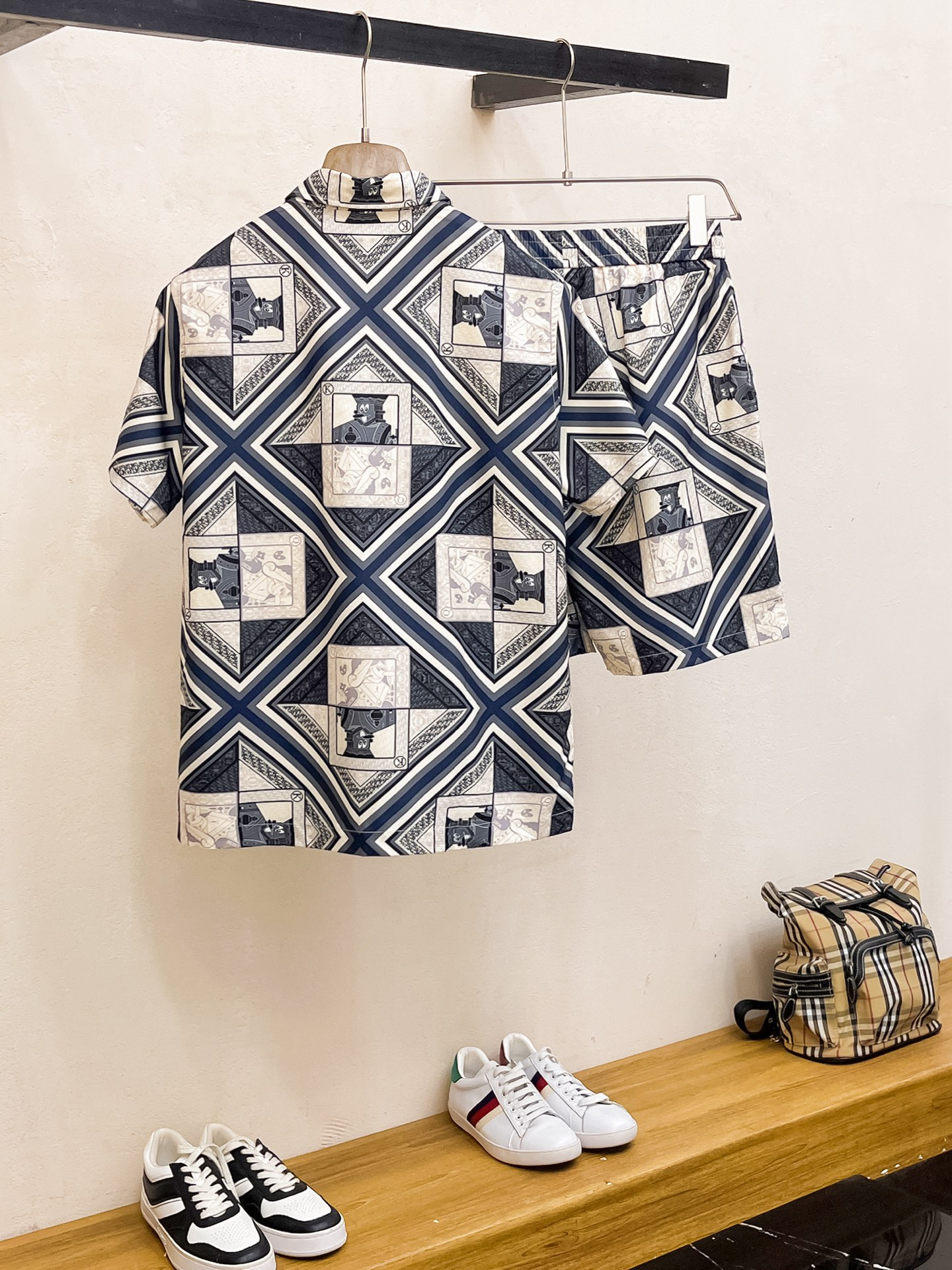 【DIOR】半袖シャツショートパンツ セットアップ