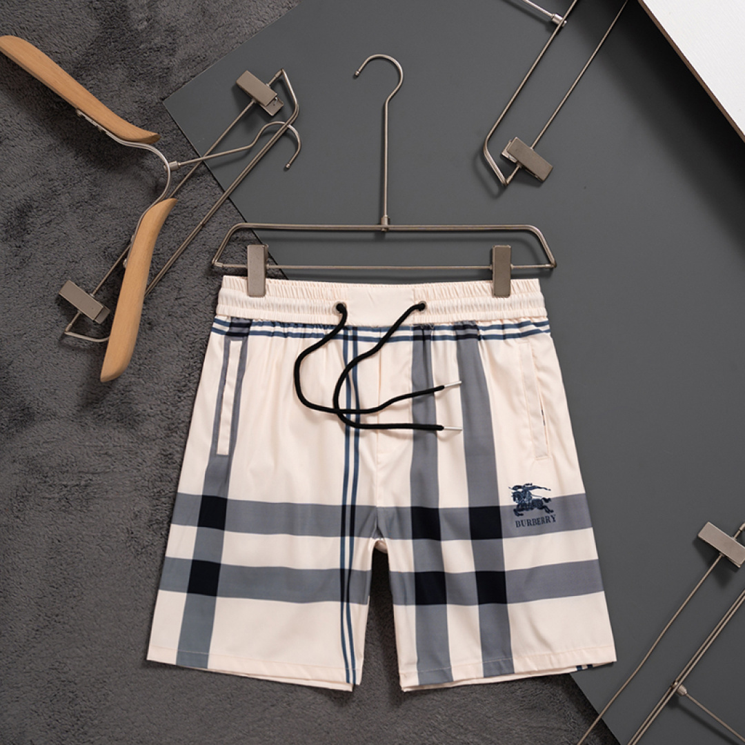 【BURBERRY】ショートパンツ