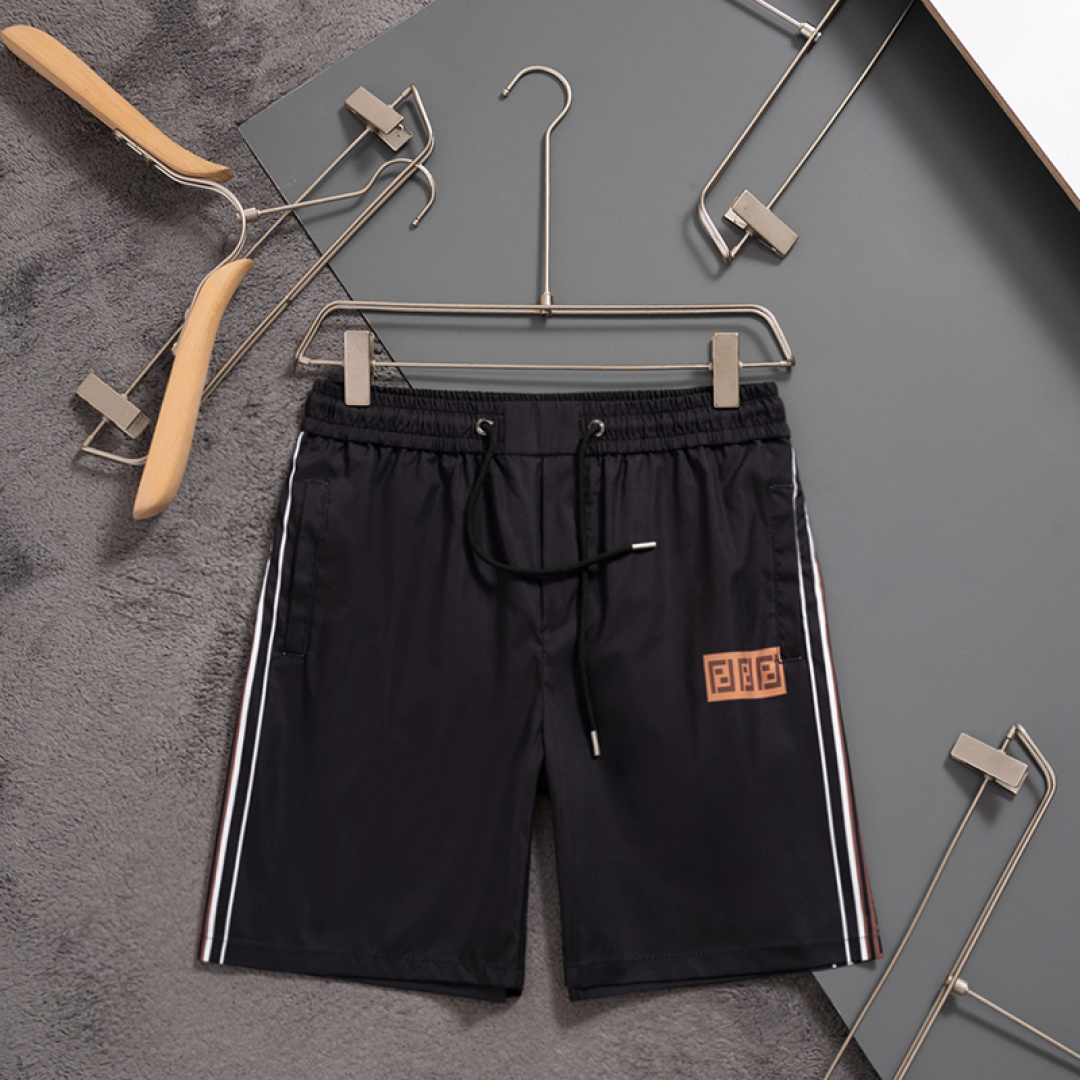 【FENDI】ショートパンツ