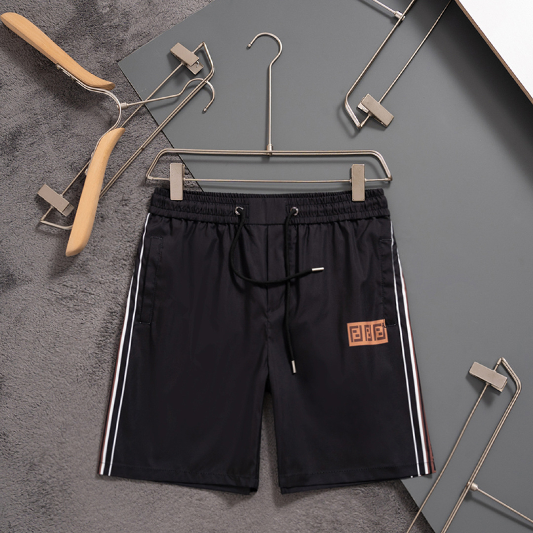 【FENDI】ショートパンツ