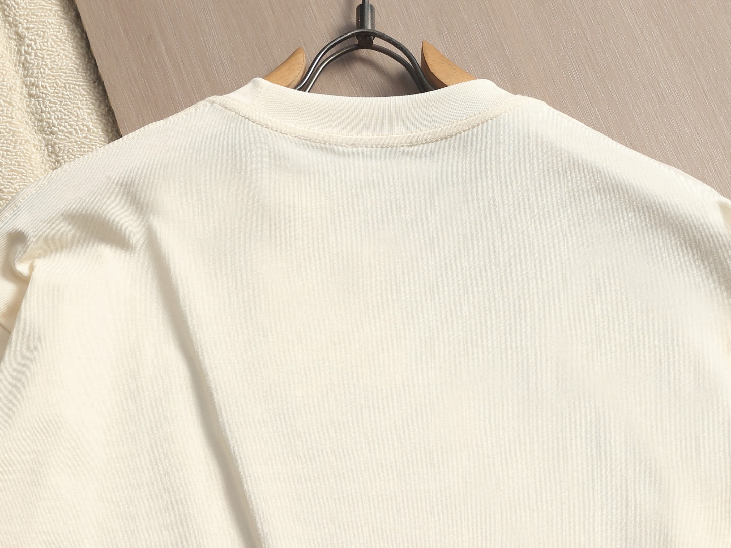 【MONCLER】プリント半袖 T シャツ