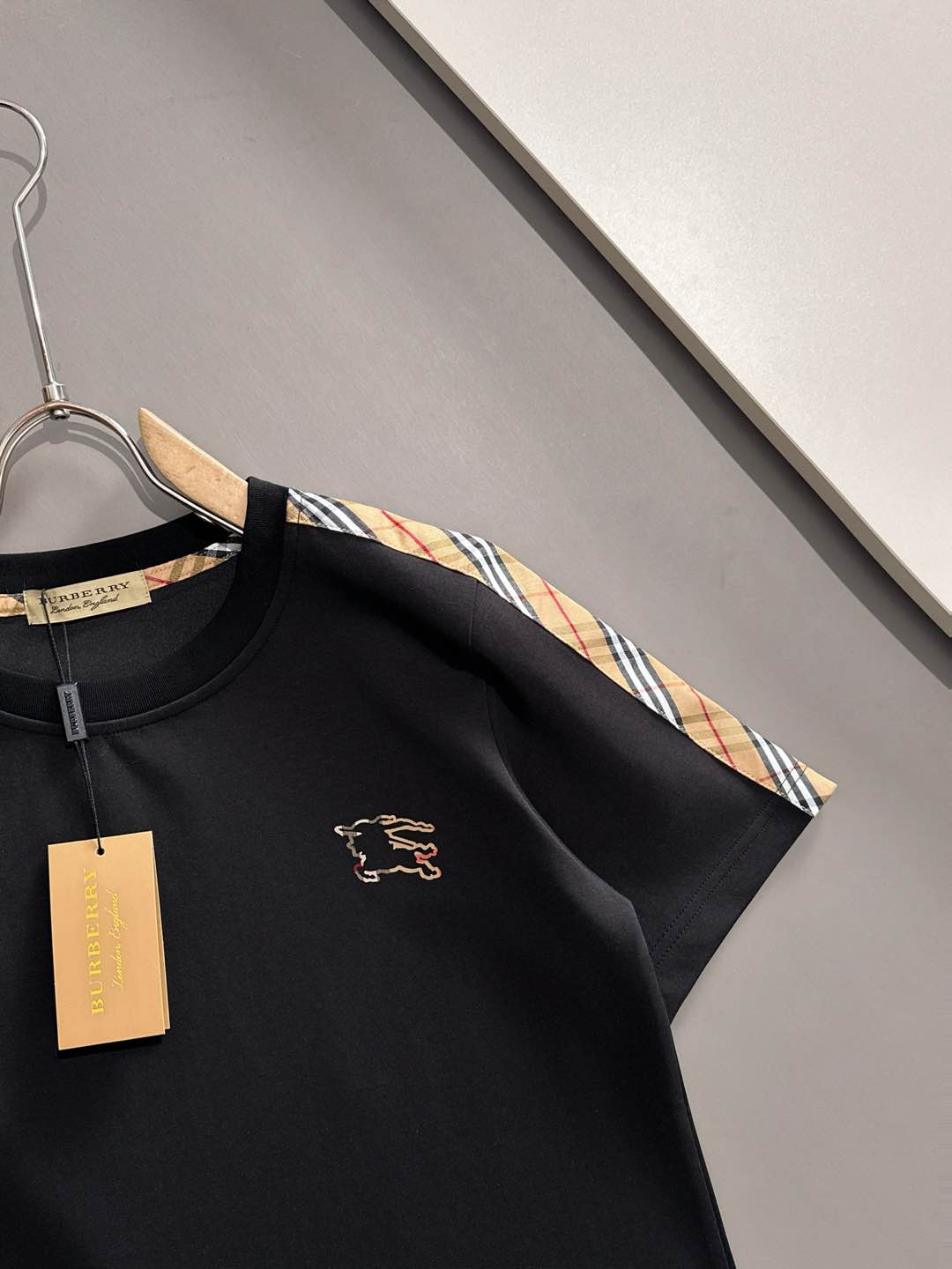 【BURBERRY】半袖T シャツショートパンツ セットアップ