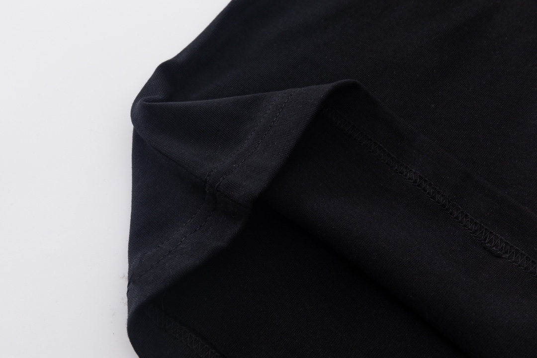 【BURBERRY旗艦店】バーバリー 半袖Tシャツ ご好評に付き再入荷！