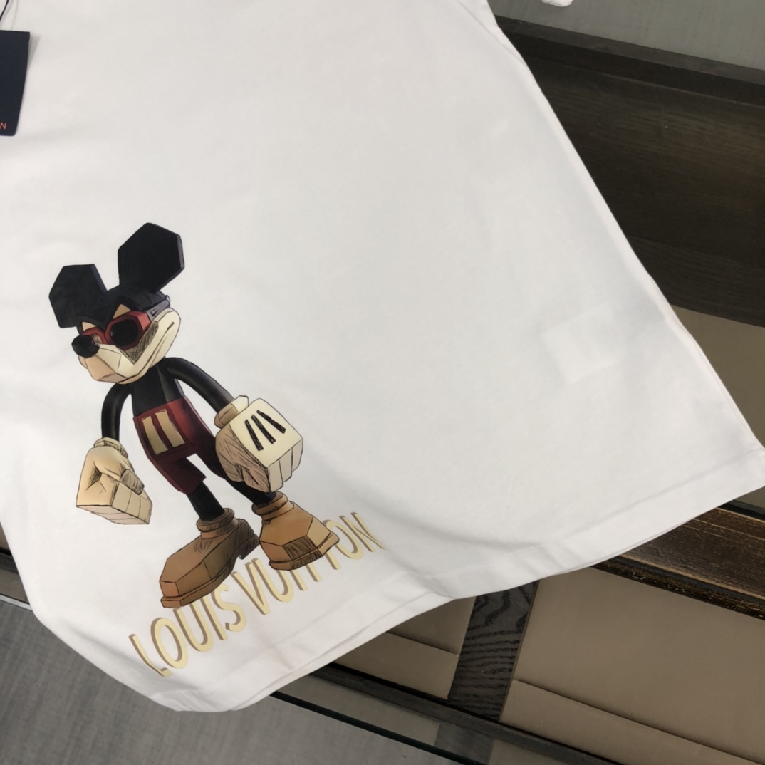 【LOUIS VUITTON】ルイヴィトン 半袖Tシャツ 男女兼用、ご好評に付き再入荷！