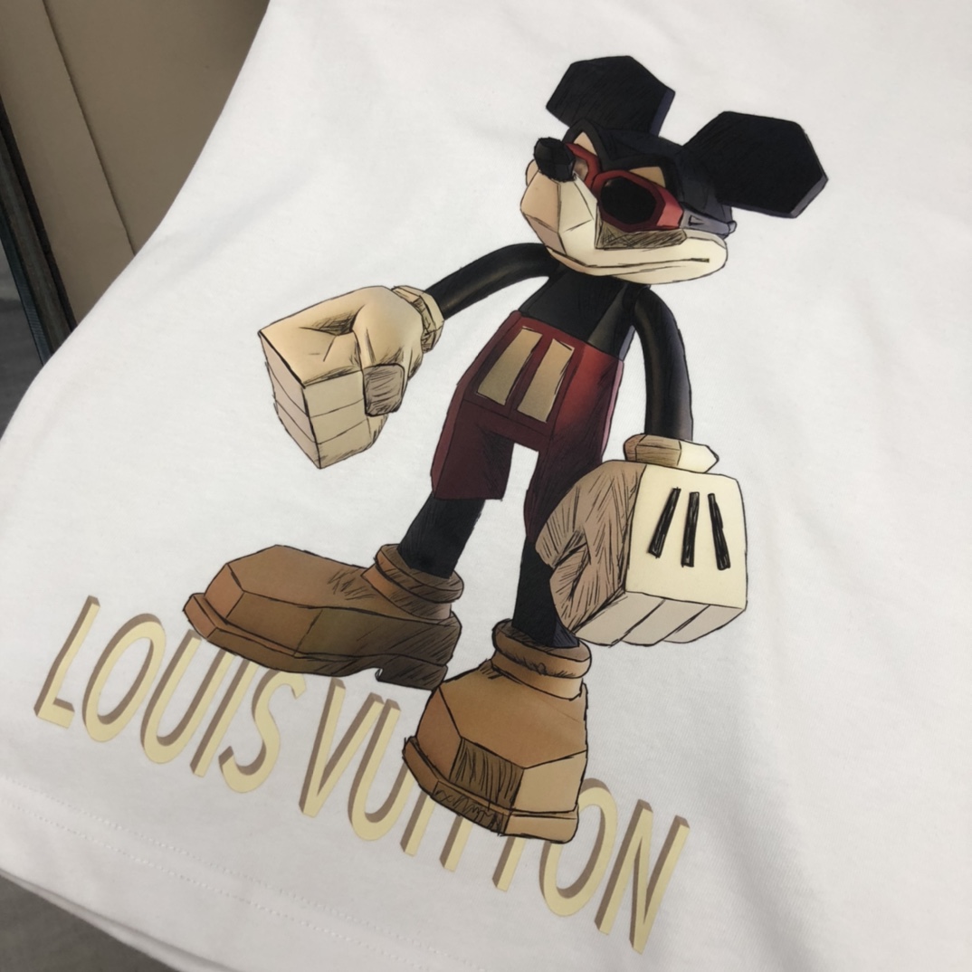 【LOUIS VUITTON】ルイヴィトン 半袖Tシャツ 男女兼用、ご好評に付き再入荷！