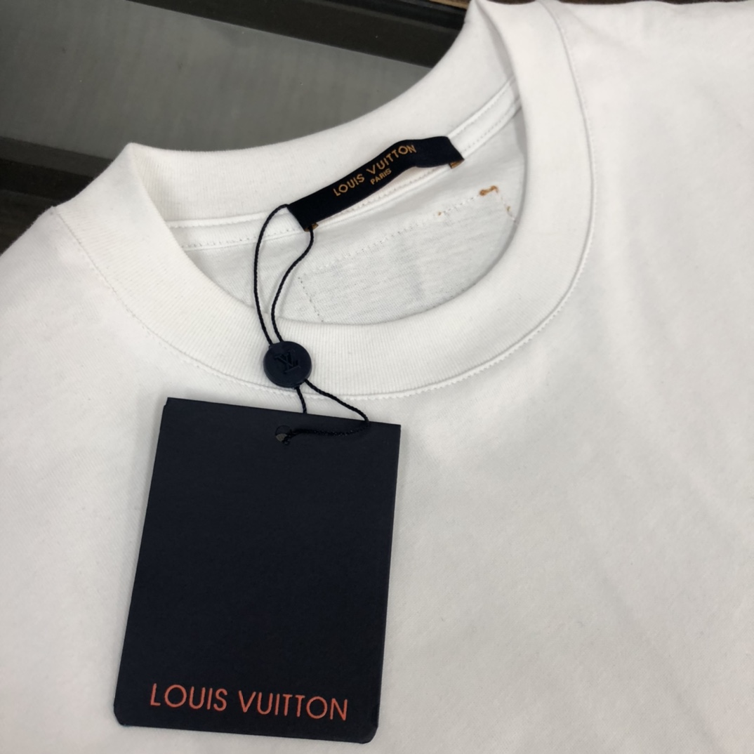【LOUIS VUITTON】ルイヴィトン 半袖Tシャツ 男女兼用、ご好評に付き再入荷！