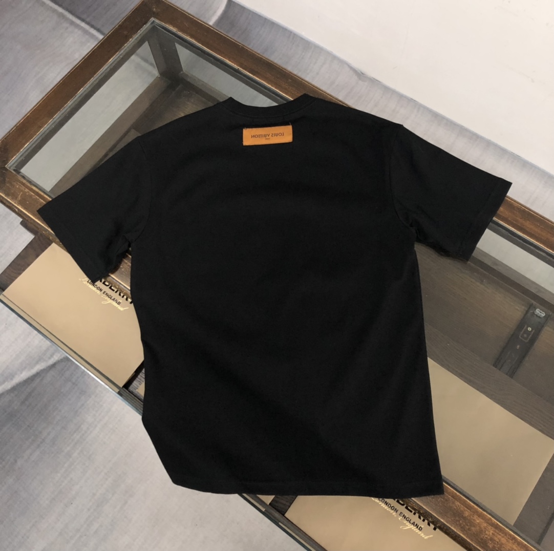 【LOUIS VUITTON】ルイヴィトン 半袖Tシャツ 男女兼用、ご好評に付き再入荷！