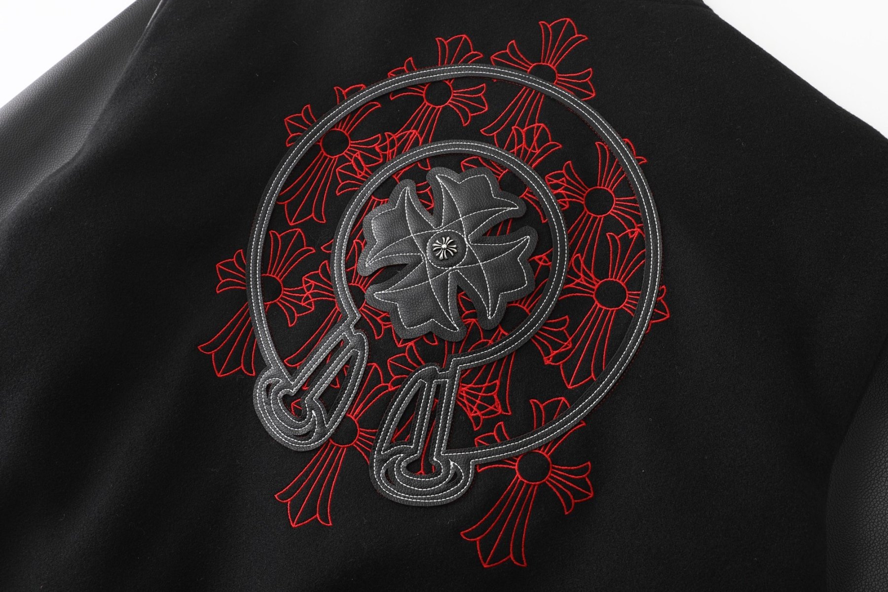 【CHROME HEARTS旗艦店】クロムハーツ ジャケット ご好評に付き再入荷！