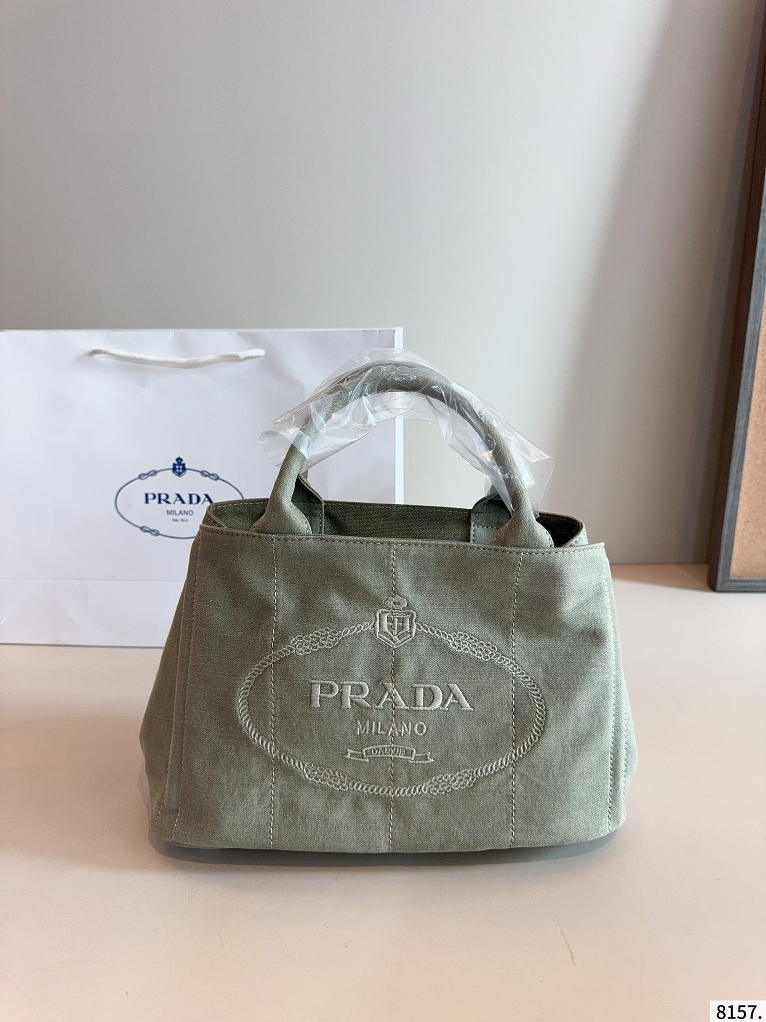 【PRADA旗艦店】プラダ ★超人気 ズックのハンドバッグ