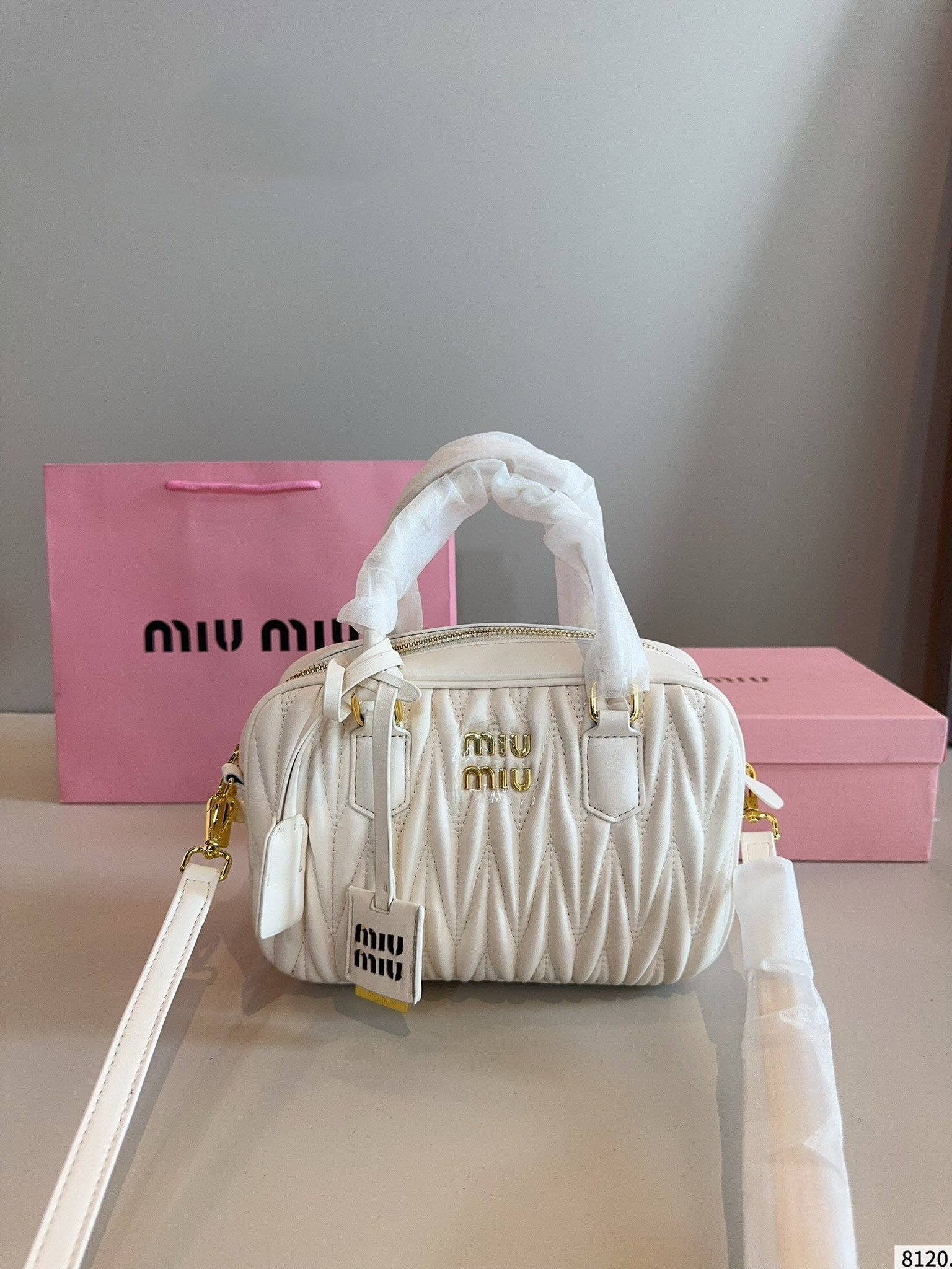 【MIU MIU公式旗艦店】ショルダーバッグ ★大人気★完売確実の売れ筋★ 9色