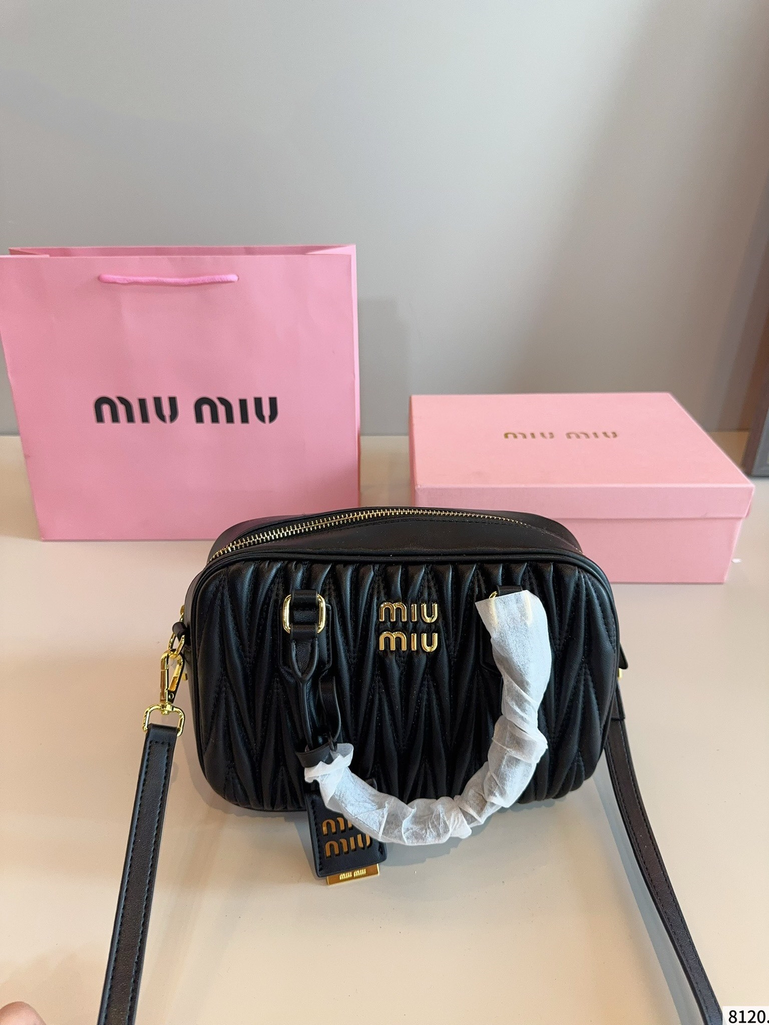 【MIU MIU公式旗艦店】ショルダーバッグ ★大人気★完売確実の売れ筋★ 9色
