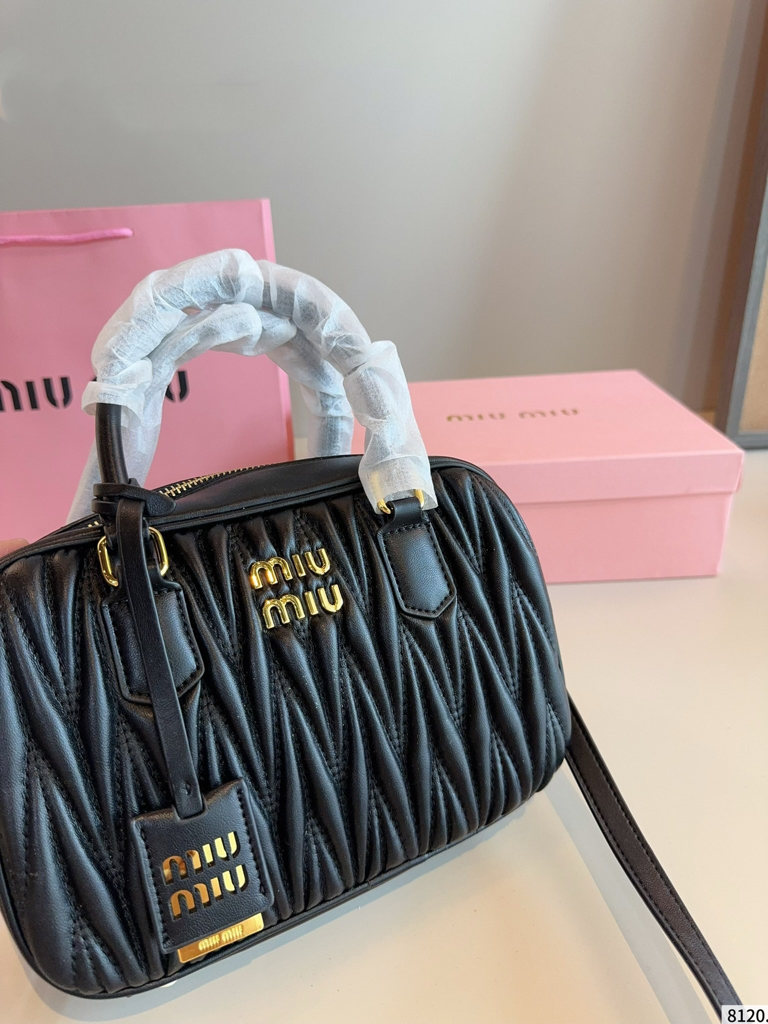 【MIU MIU公式旗艦店】ショルダーバッグ ★大人気★完売確実の売れ筋★ 9色