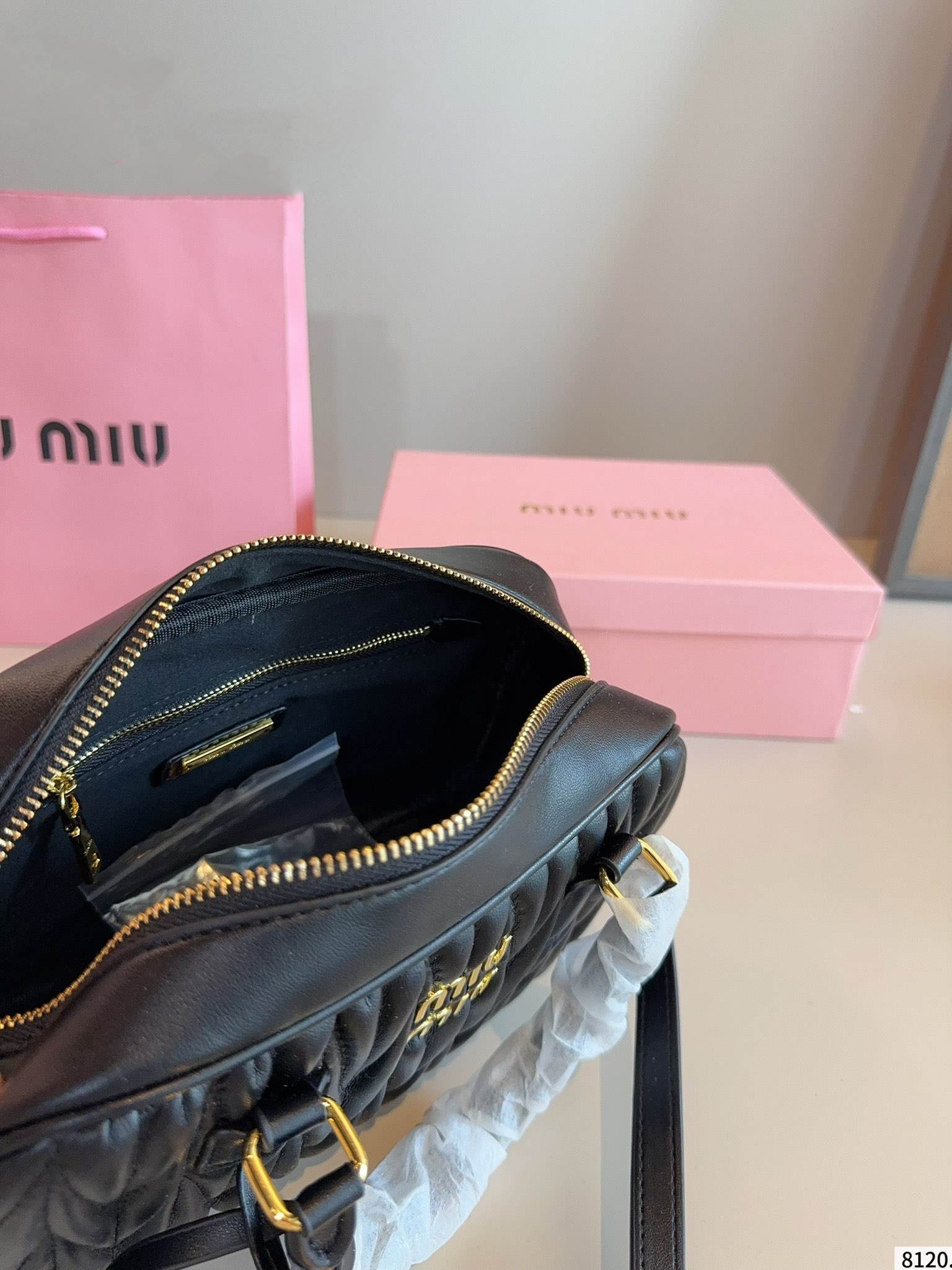 【MIU MIU公式旗艦店】ショルダーバッグ ★大人気★完売確実の売れ筋★ 9色
