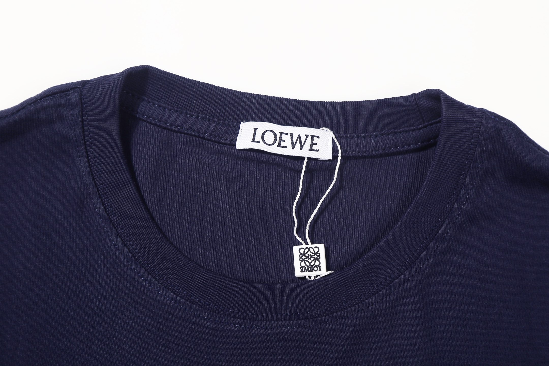 【LOEWE 公式旗艦店】（ロエベ）半袖Tシャツ、ご好評に付き再入荷！