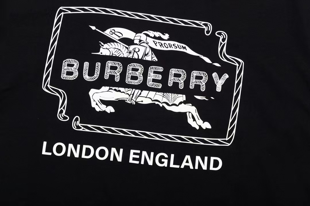 【BURBERRY旗艦店】バーバリー 半袖Tシャツ ご好評に付き再入荷！