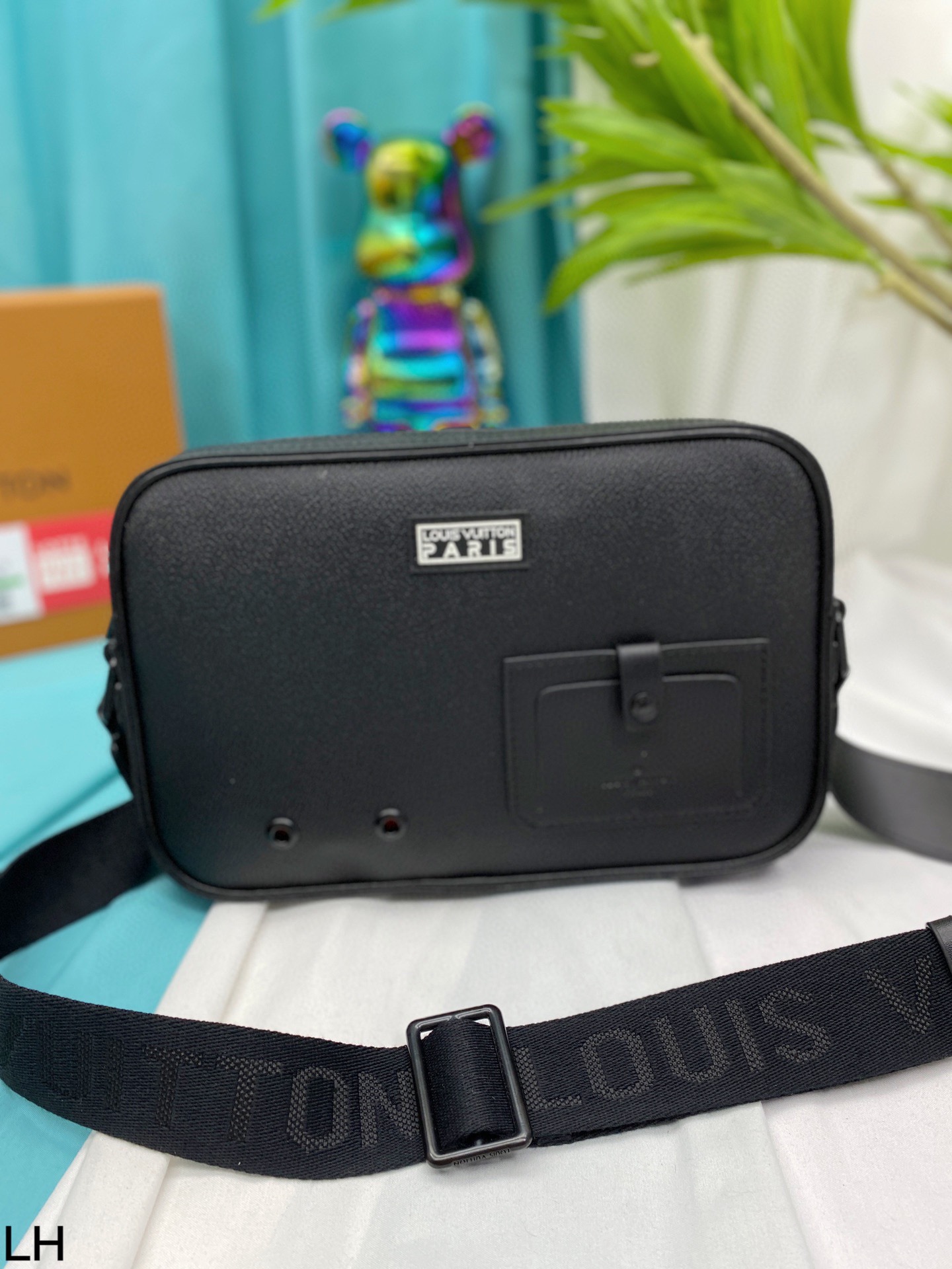 ☆LOUIS VUITTON☆ メンズショルダーバッグ