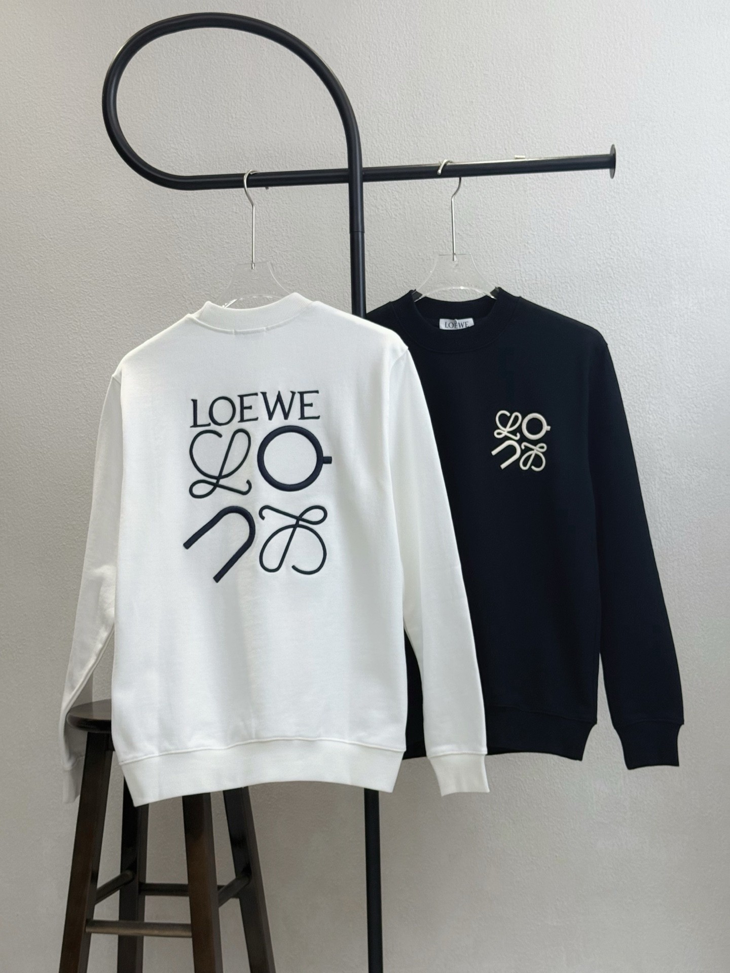 【LOEWE 公式旗艦店】（ロエベ）トレーナー 長袖、ご好評に付き再入荷！-BRAND OFF