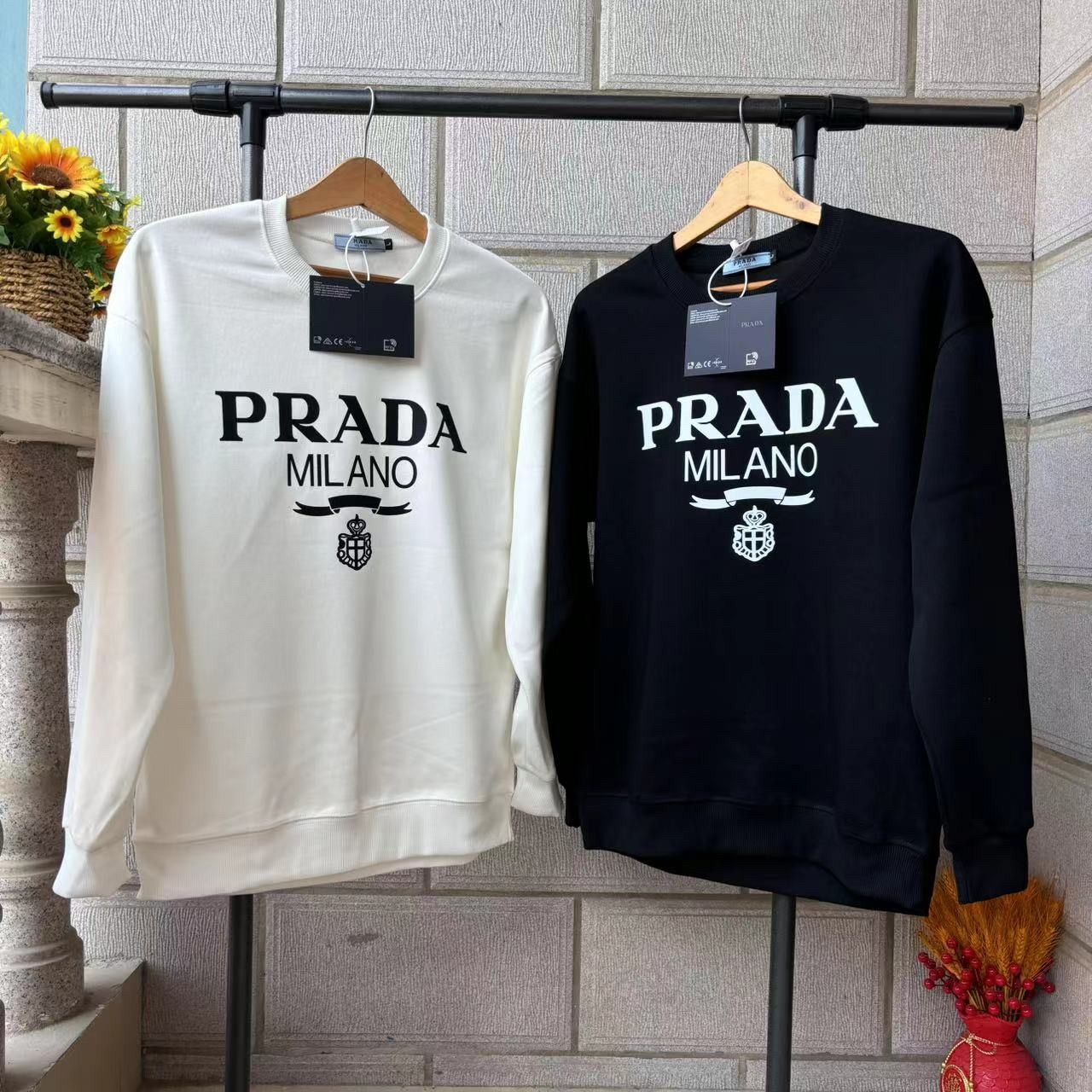 【Prada旗艦店】( プラダ ) トレーナー 長袖 男女兼用 ご好評に付き再入荷！-BRAND OFF