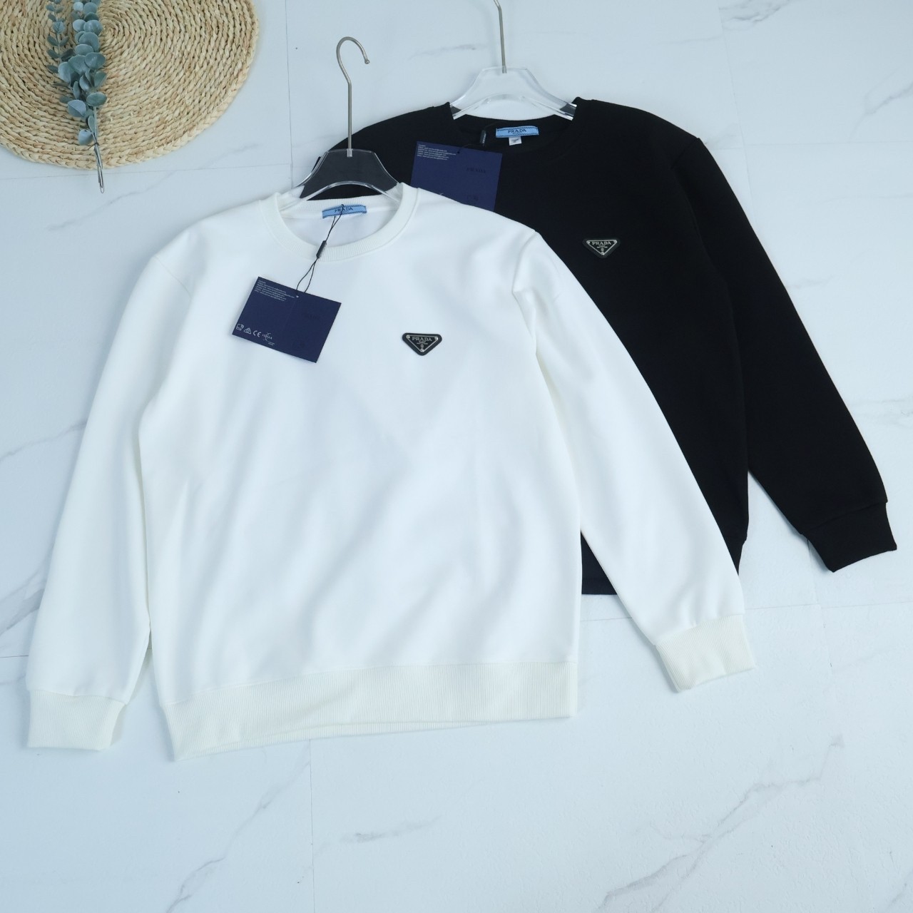 【Prada旗艦店】( プラダ ) トレーナー 長袖 男女兼用 ご好評に付き再入荷！