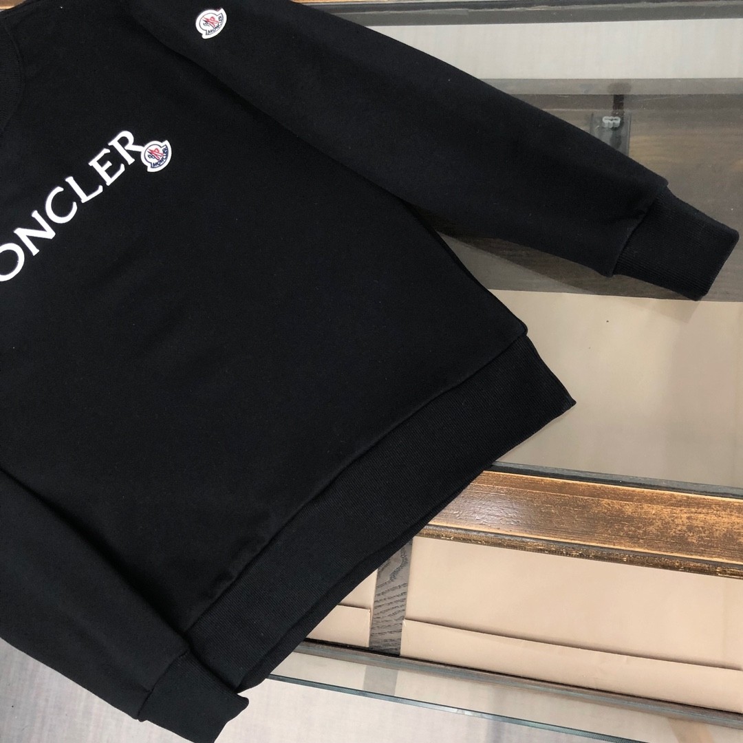 【MONCLER旗艦店】（モンクレール）トレーナー 長袖 ご好評に付き再入荷！-BRAND OFF