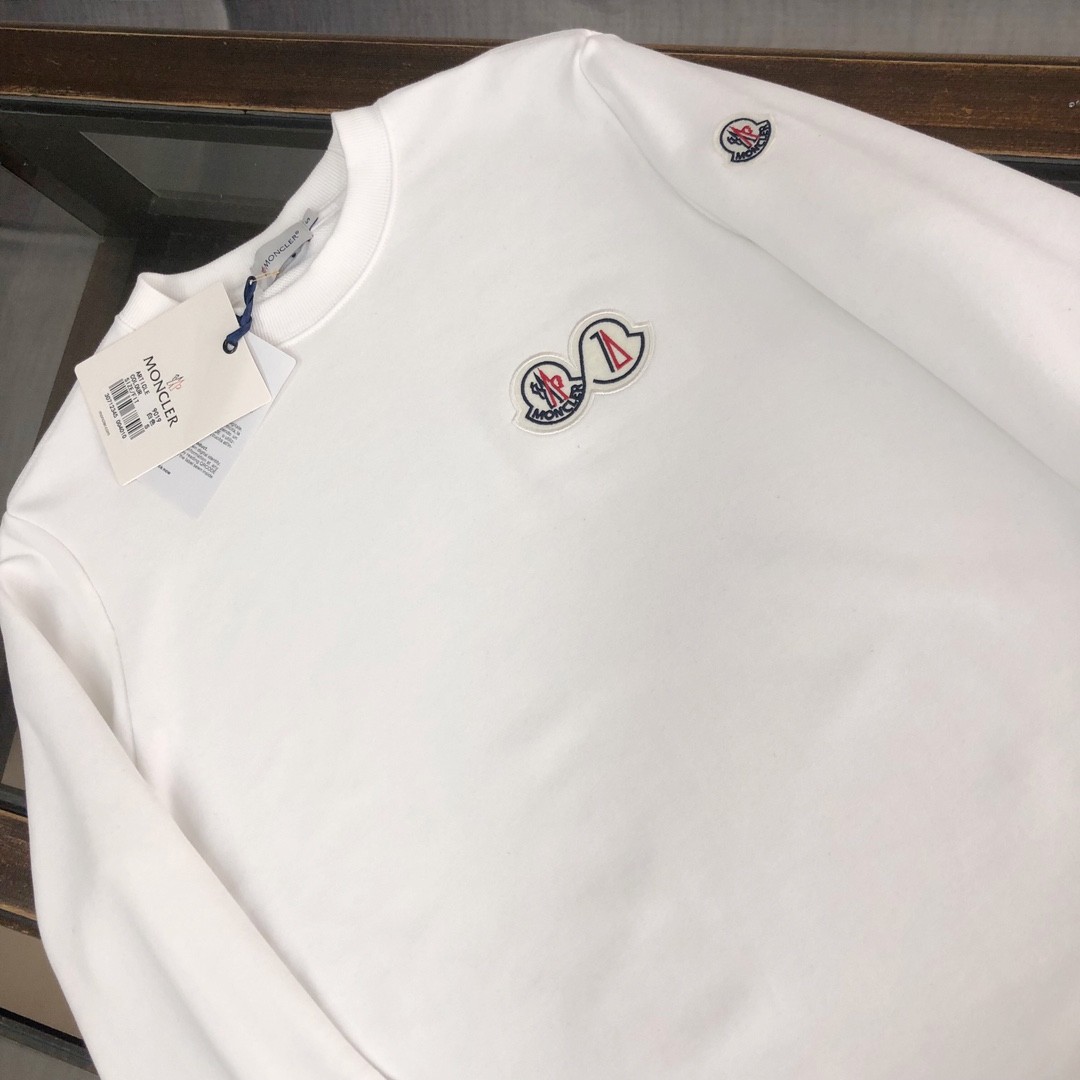 【MONCLER旗艦店】（モンクレール）トレーナー 長袖 ご好評に付き再入荷！-BRAND OFF