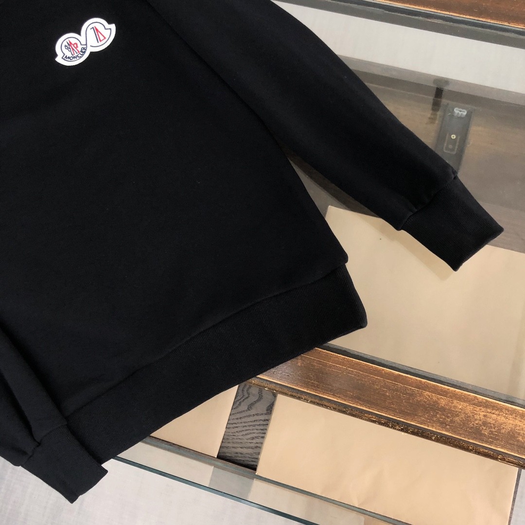 【MONCLER旗艦店】（モンクレール）トレーナー 長袖 ご好評に付き再入荷！-BRAND OFF